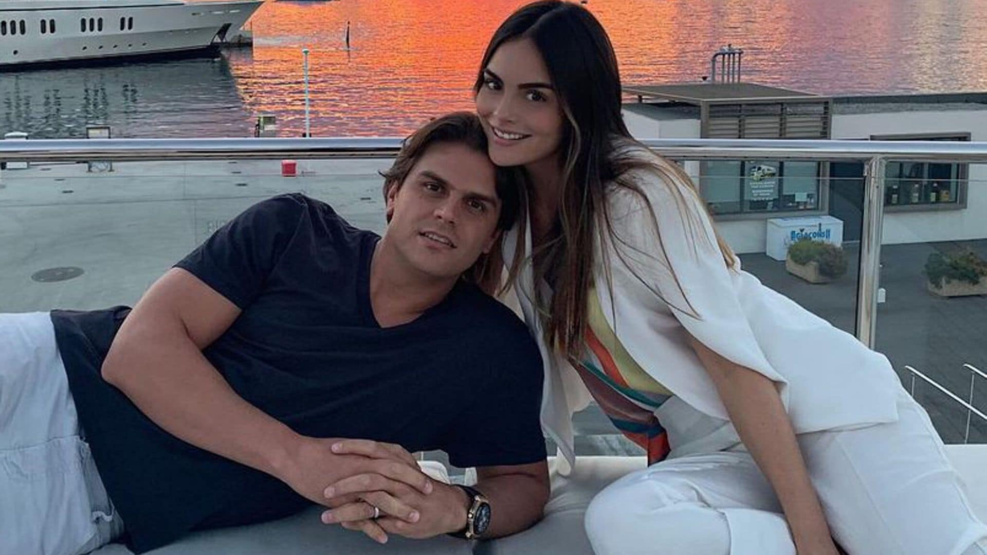 Ximena Navarrete anuncia que está embarazada