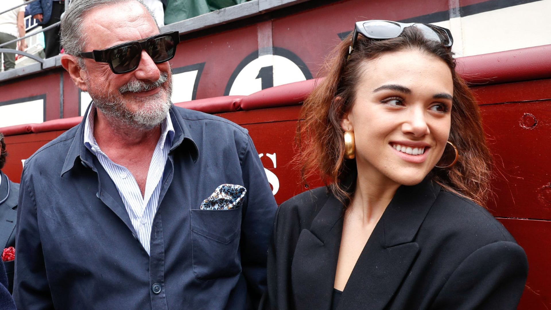 La buena sintonía entre Carlos Herrera y la hija de Pepa Gea durante una tarde de toros juntos