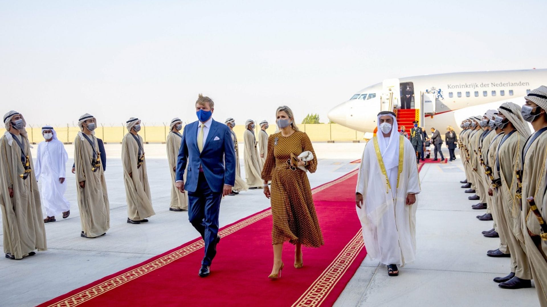 Alfombra roja en Abu Dabi para recibir a los Reyes de los Países Bajos que visitarán la Expo 2020 de Dubai