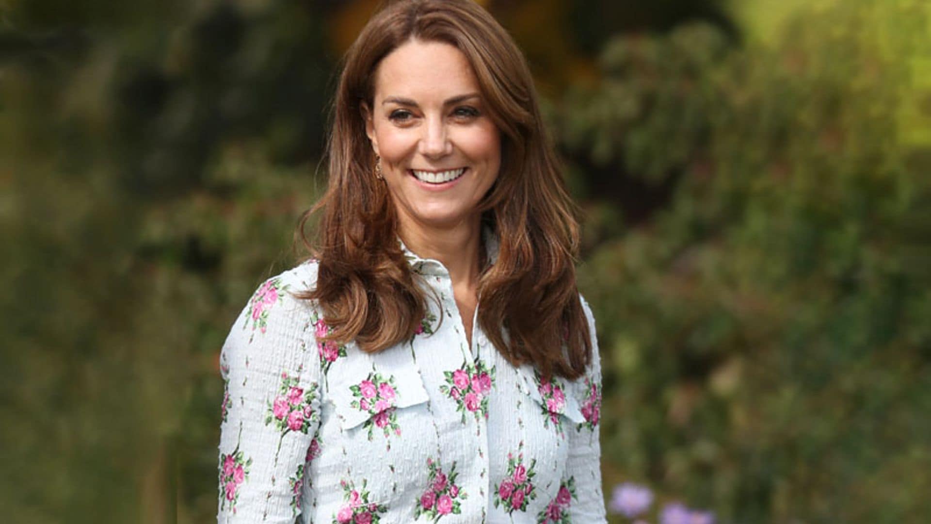 Por qué este vestido de flores de Kate Middleton no es como los demás