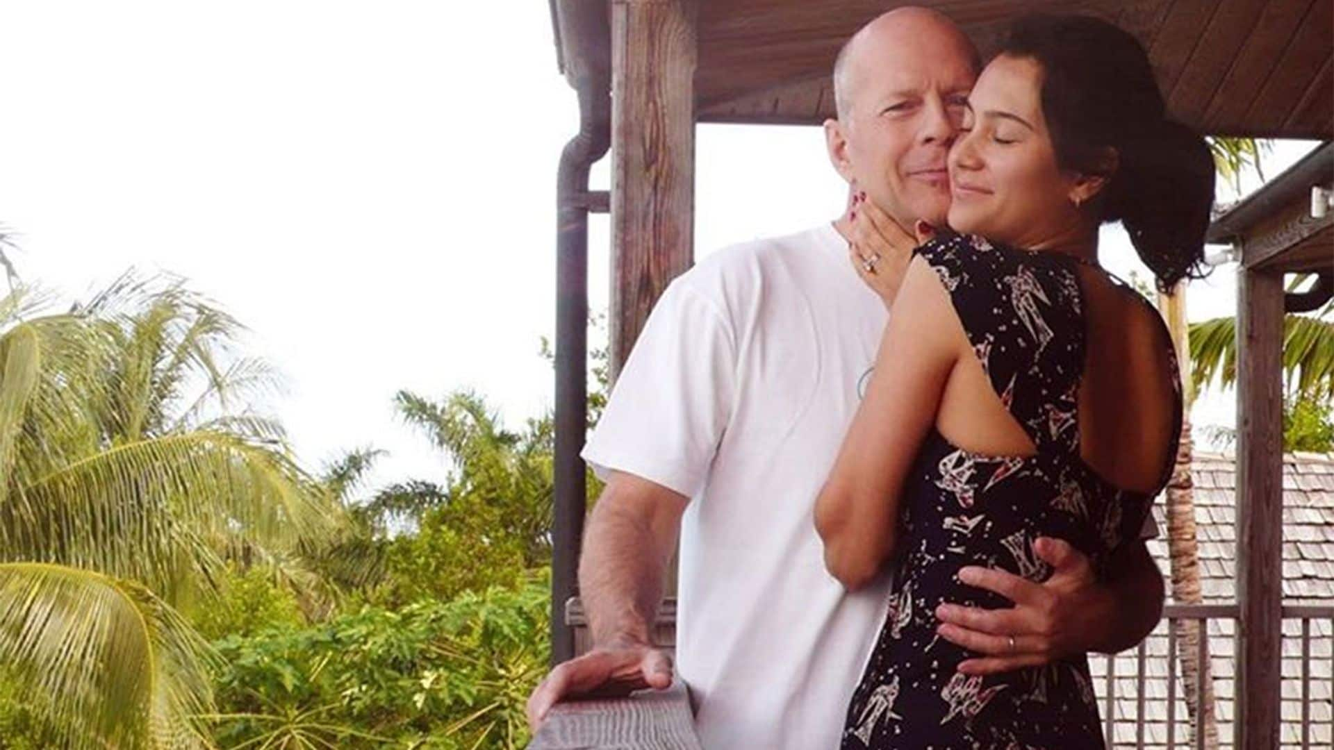 Bruce Willis se reencuentra con su esposa y sus hijas después de un mes separados