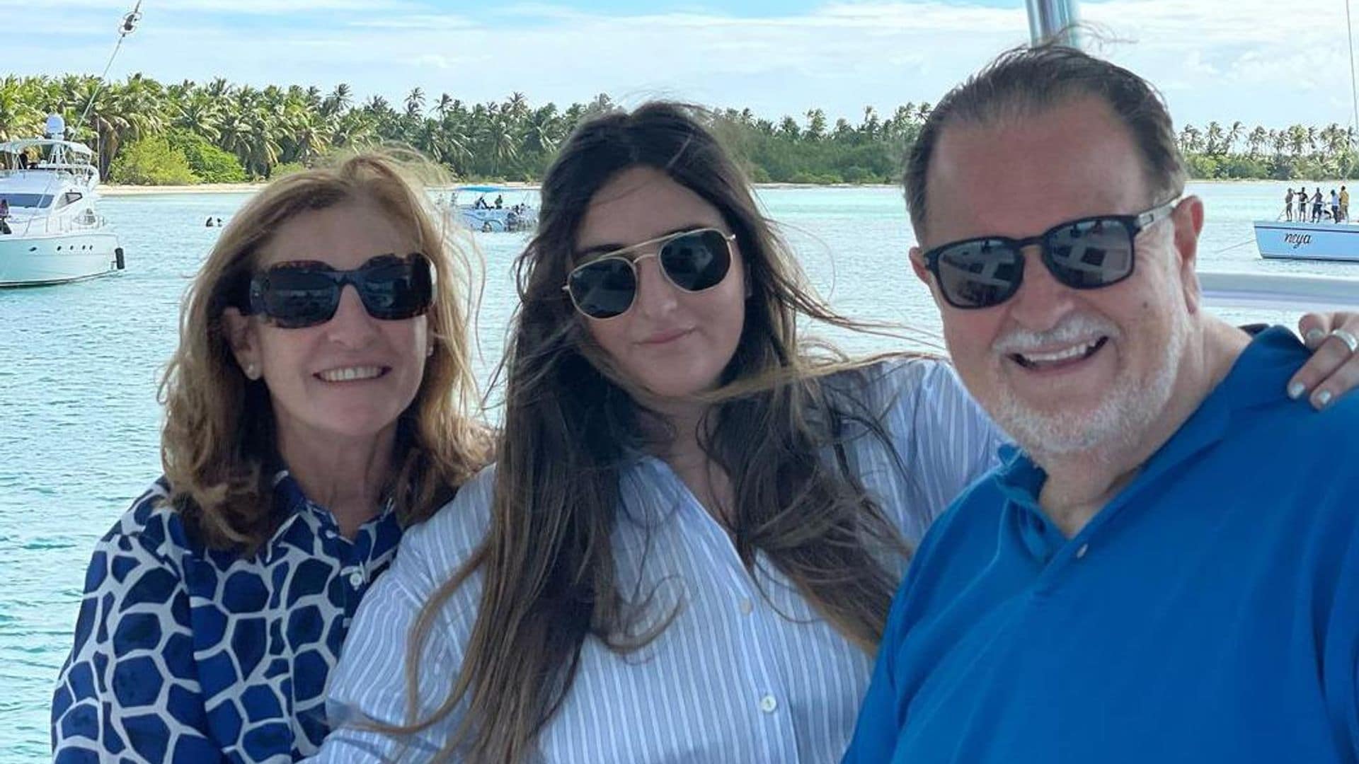 Raúl de Molina y su familia disfrutan del paraíso tropical de República Dominicana
