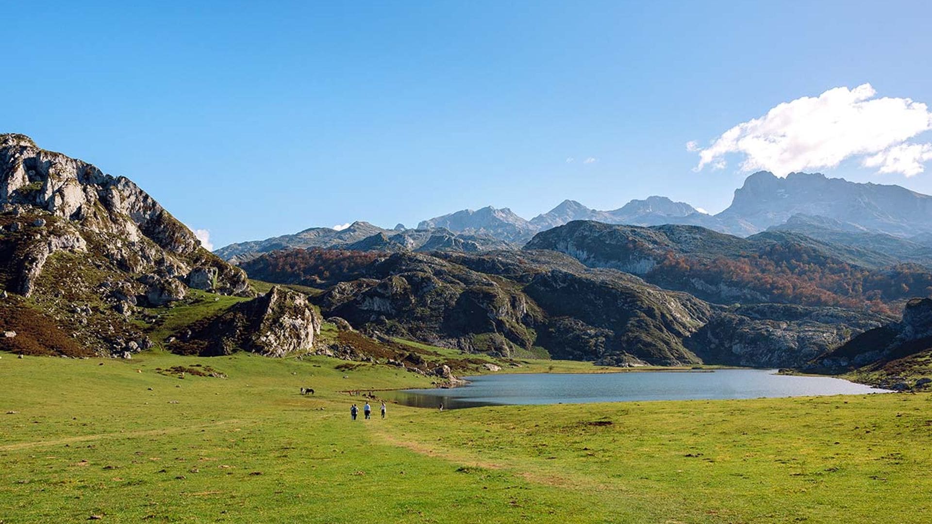 La magia de la montaña en 8 excursiones para hacer con niños este verano