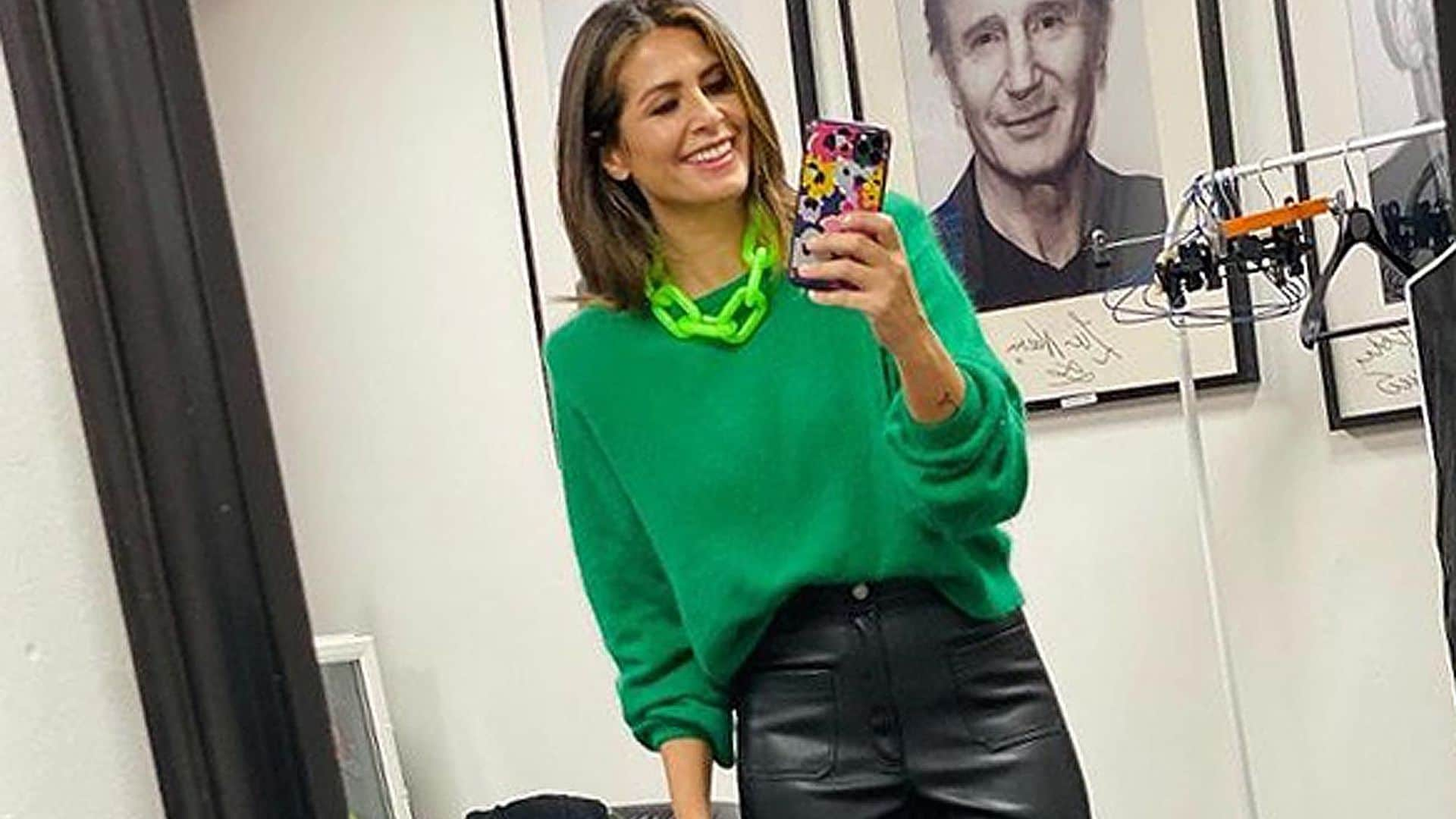 Nuria Roca se compra en Zara los pantalones de cuero que enamorarían a doña Letizia