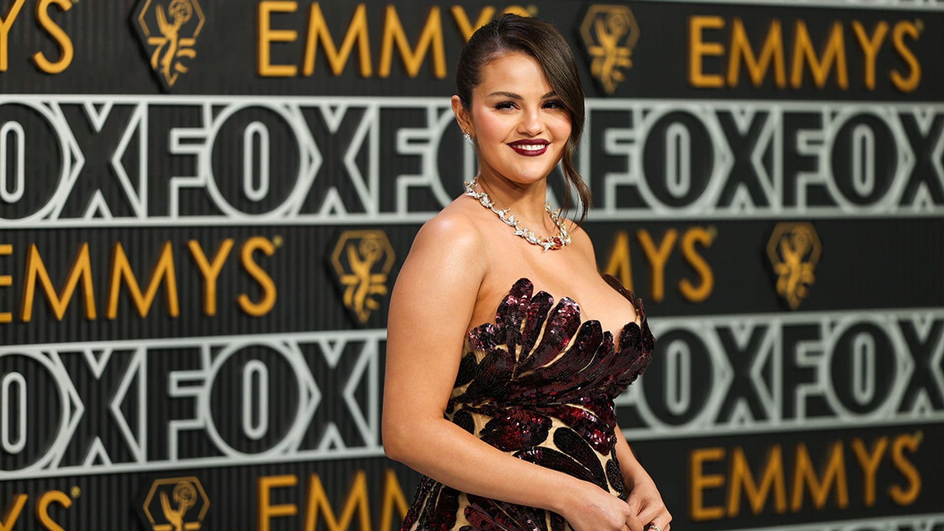 Alerta FASHION: el escote ‘vegetal’ que han llevado Selena Gomez y las actrices de Hollywood