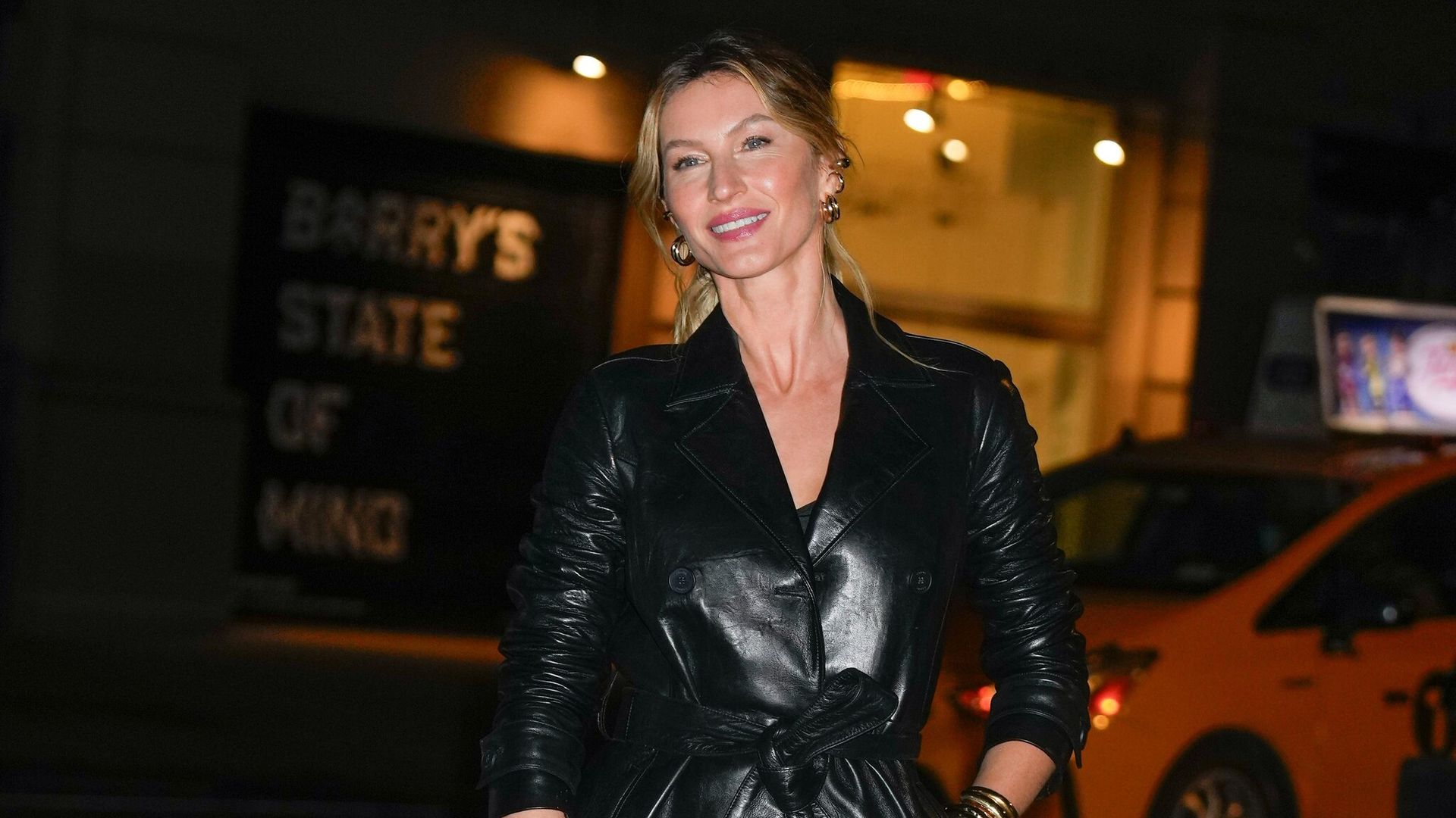 Gisele Bündchen sorprende en Nueva York en un ‘look’ inspirado en Matrix