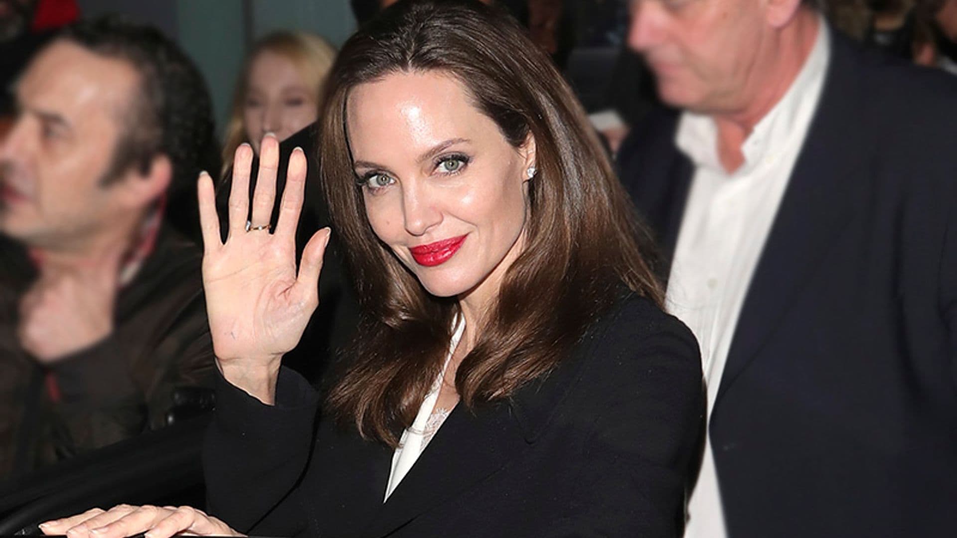 Maquillaje natural, protección solar y otras claves de la belleza eterna de Angelina Jolie