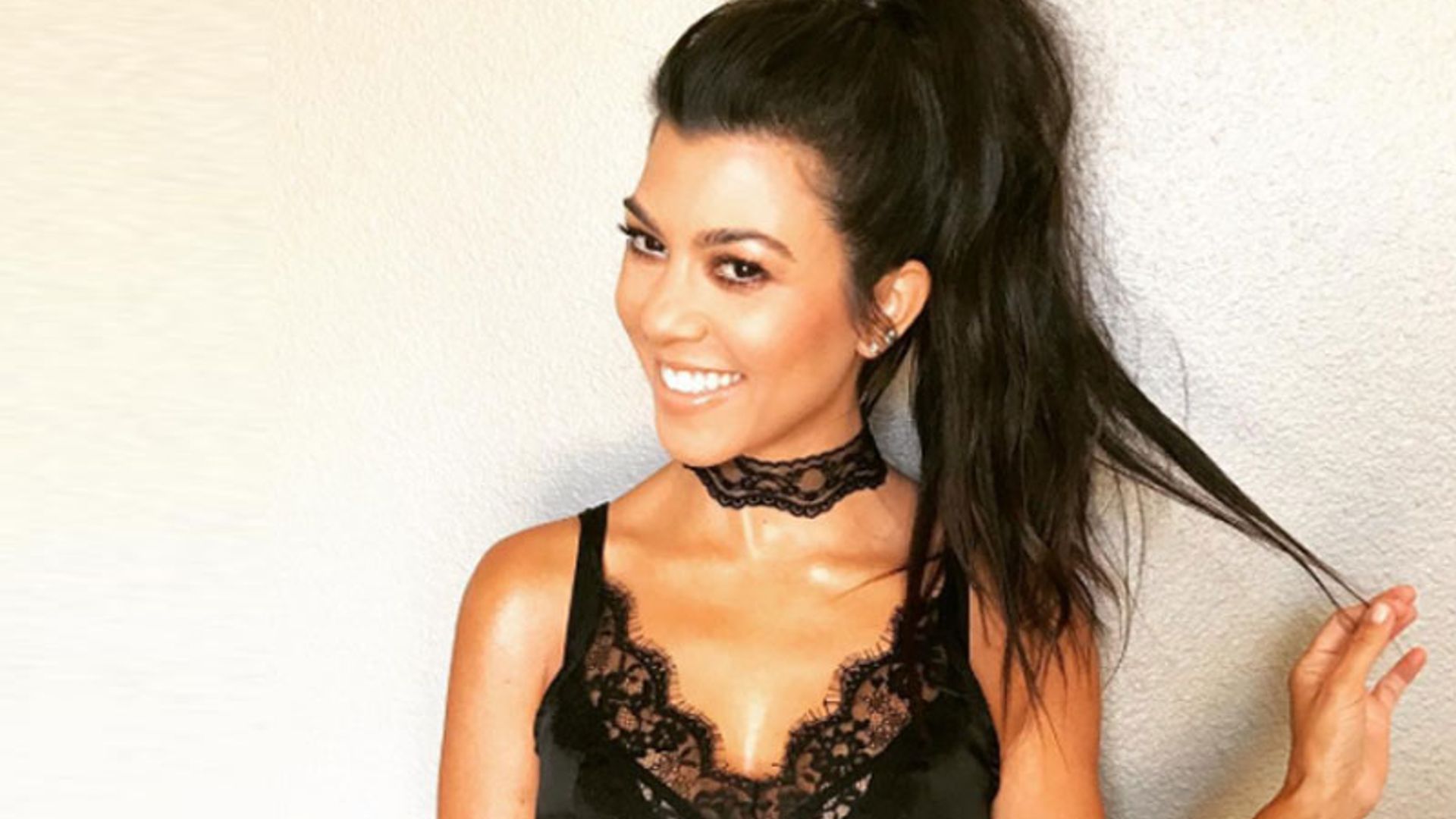 Kourtney Kardashian cambia de look y se apunta al corte de pelo del otoño