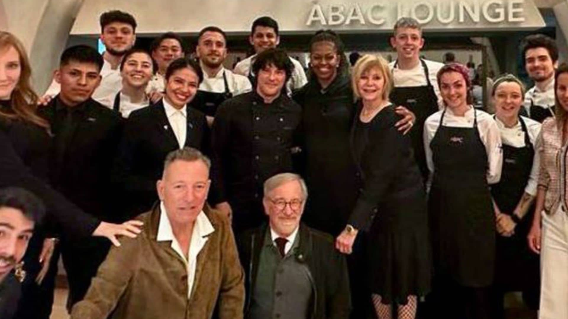 La emoción de Jordi Cruz al cocinar para Bruce Springsteen, los Spielberg y Michelle Obama durante su estancia en Barcelona