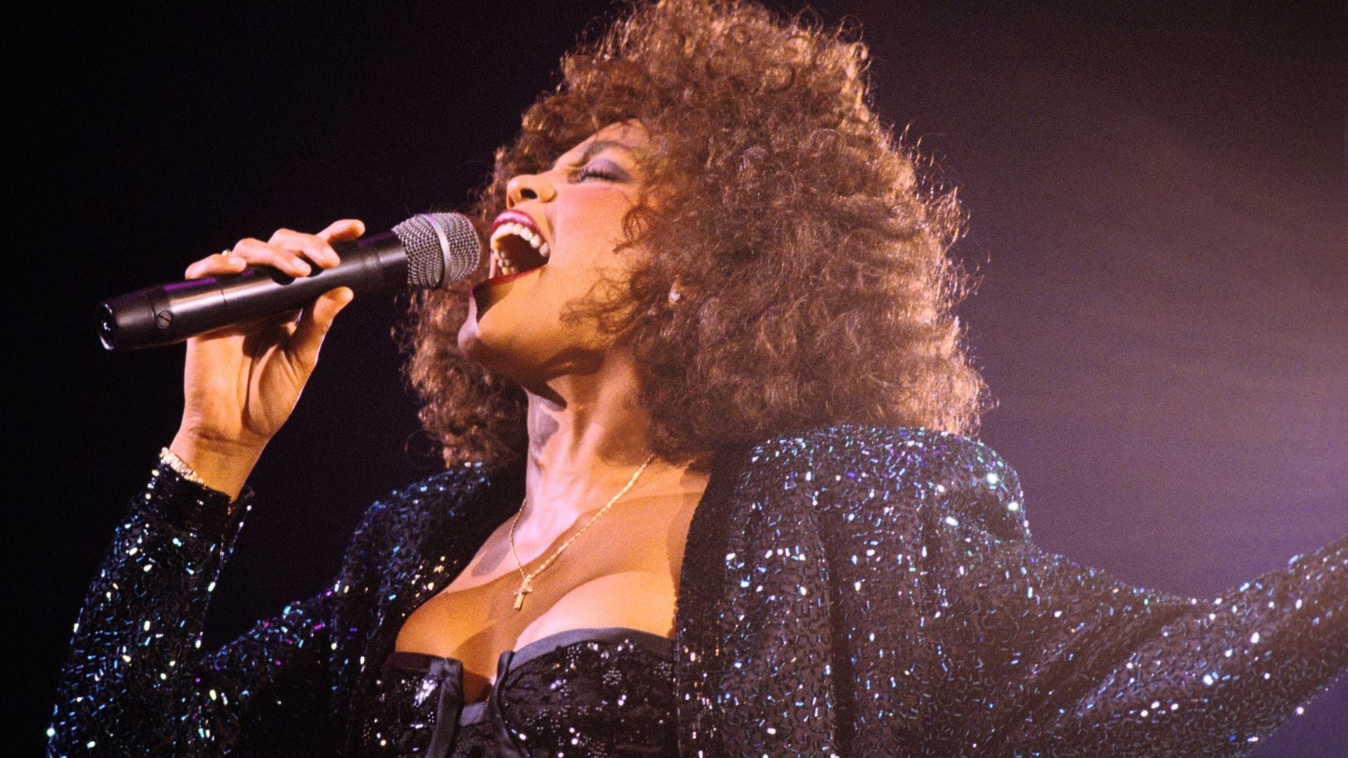 8 canciones icónicas de Whitney Houston en el triste aniversario de su muerte