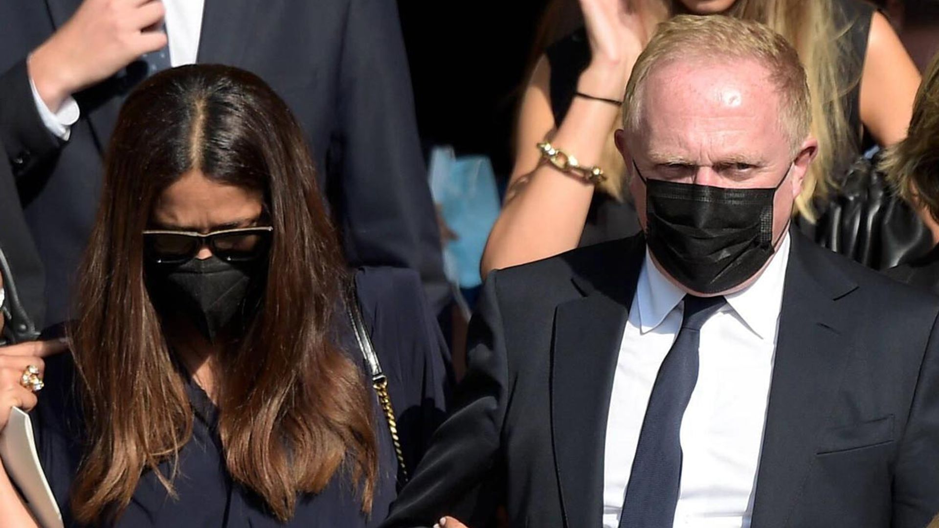 La tristeza de Salma Hayek en el funeral de la hermana de su marido François-Henri Pinault