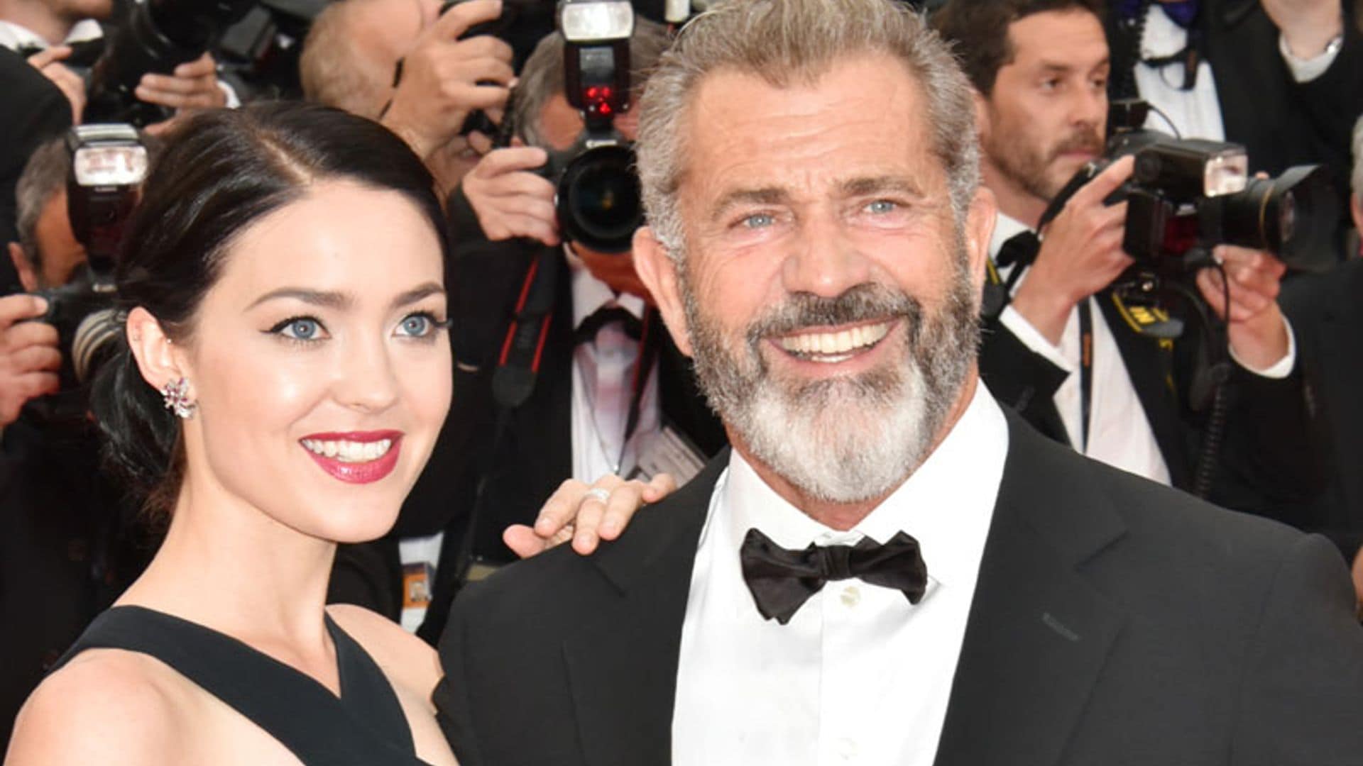 Mel Gibson será padre por novena vez a sus 60 años