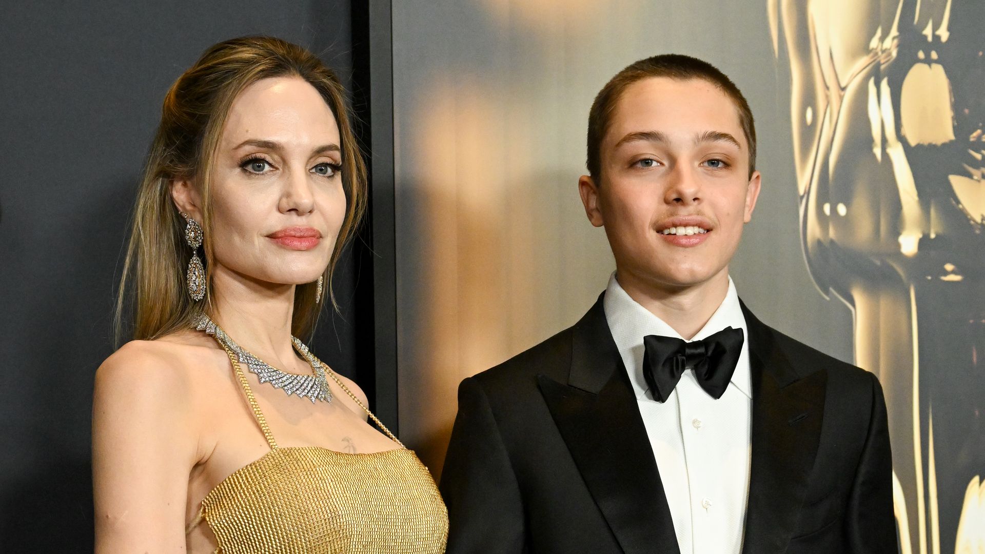 La inesperada aparición de Knox Jolie-Pitt con su madre en la gala de los Governors Awards