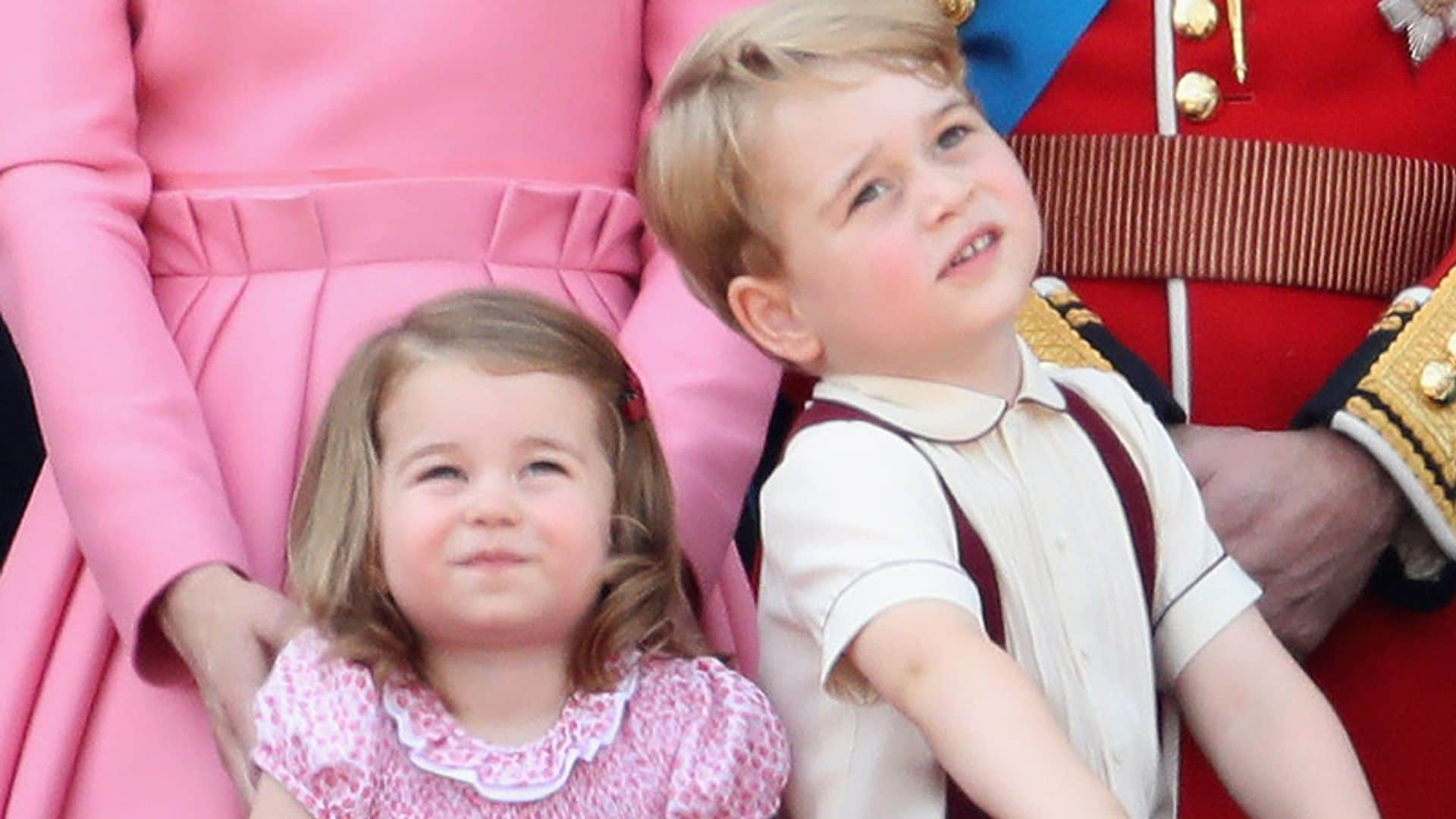 Los momentos más adorables de los príncipes George y Charlotte de Cambridge