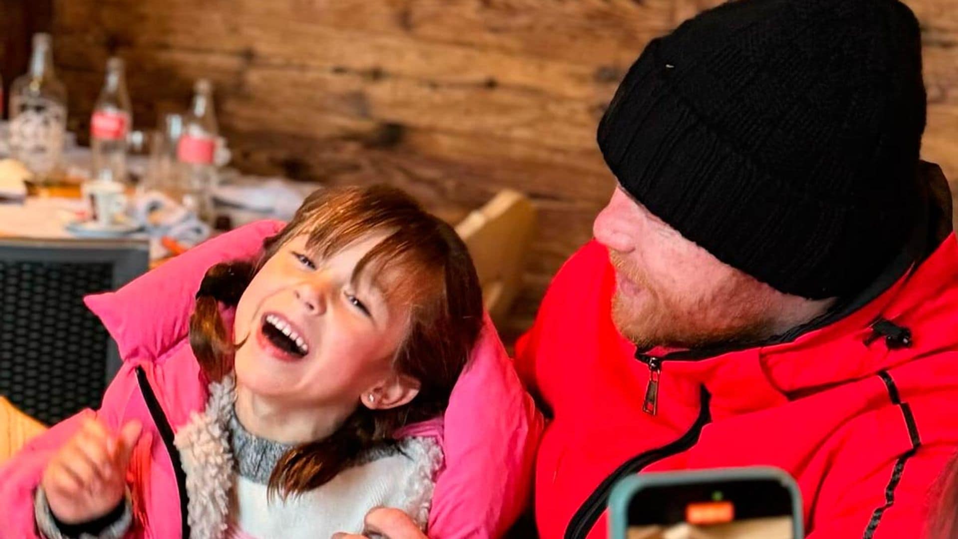 Desde Suiza, El Canelo y su esposa celebran el cumpleaños de su hija Marifer