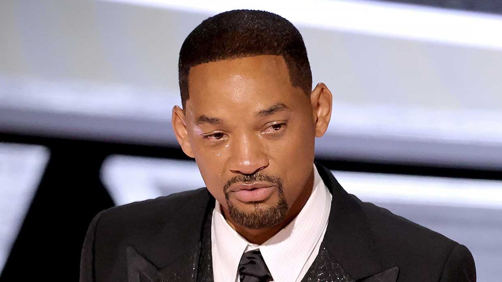 Will Smith reaparece para pedir perdón a Chris Rock por la bofetada que le propinó en los Oscar