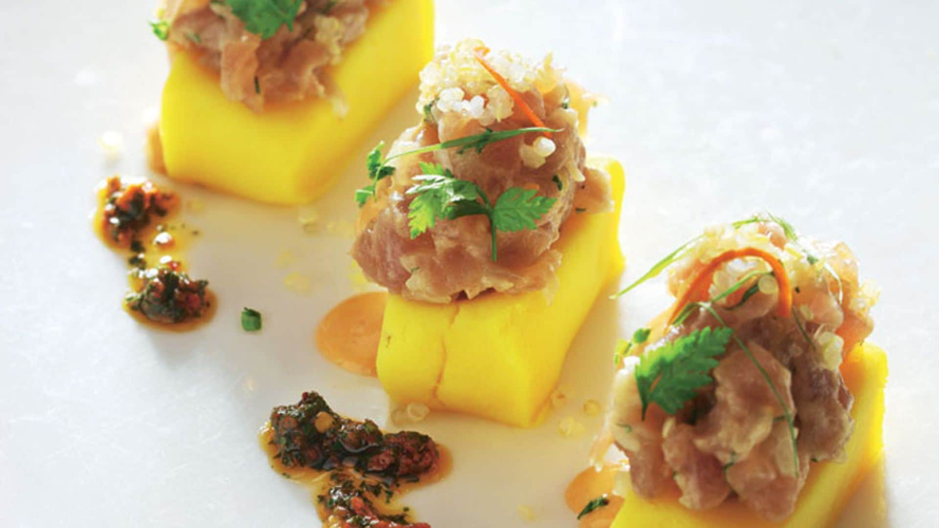 Causa con tartar de atún y quinoa