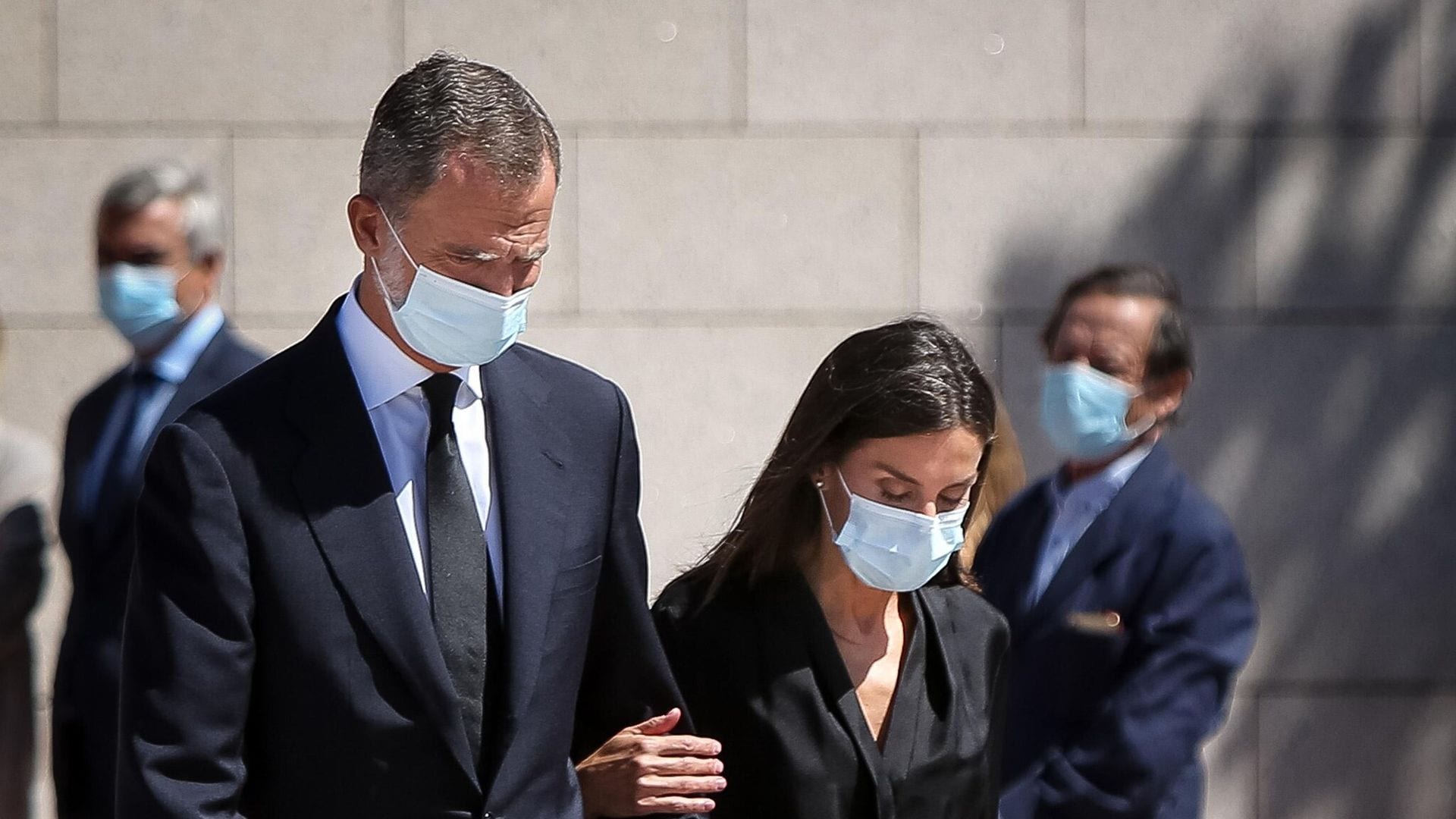 El rey Felipe VI está en cuarentena, luego de convivir con una persona positiva a COVID-19