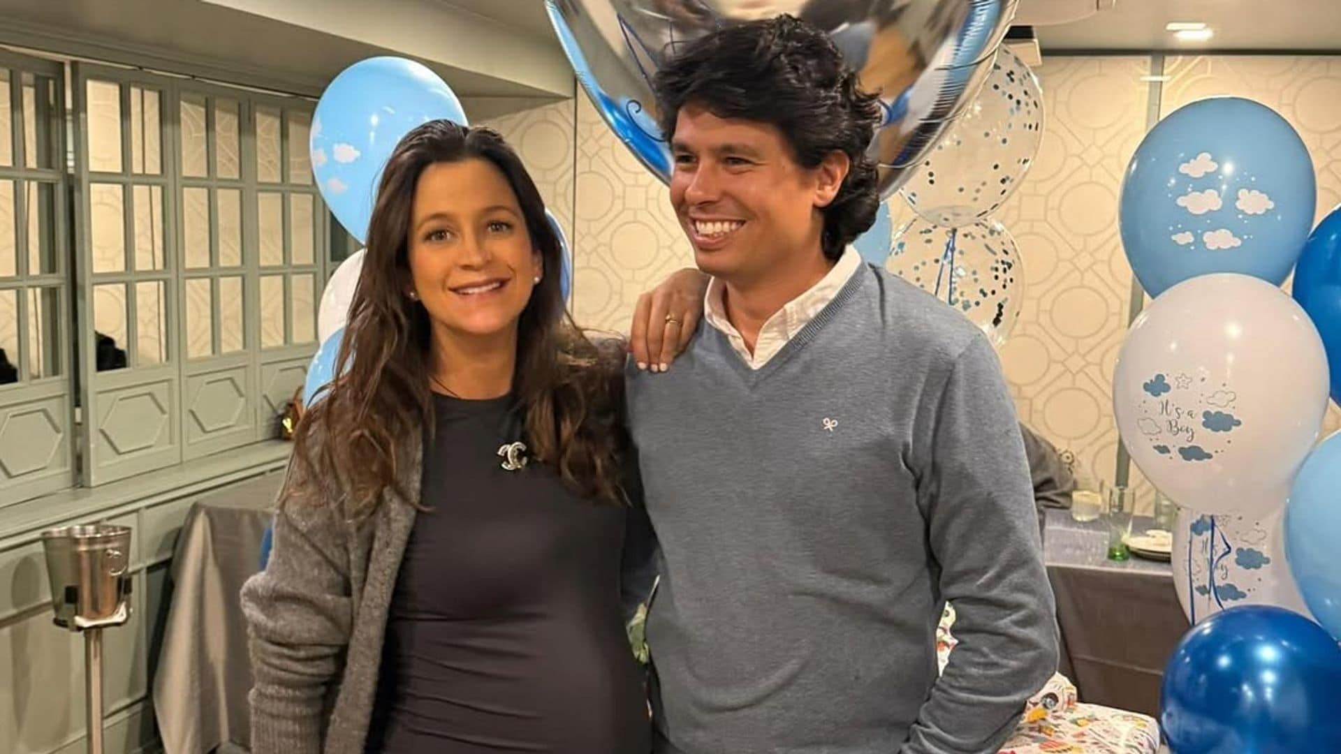 Álvaro Castillejo sorprende a Cristina Fernández con una 'baby shower' organizada junto a sus amigas