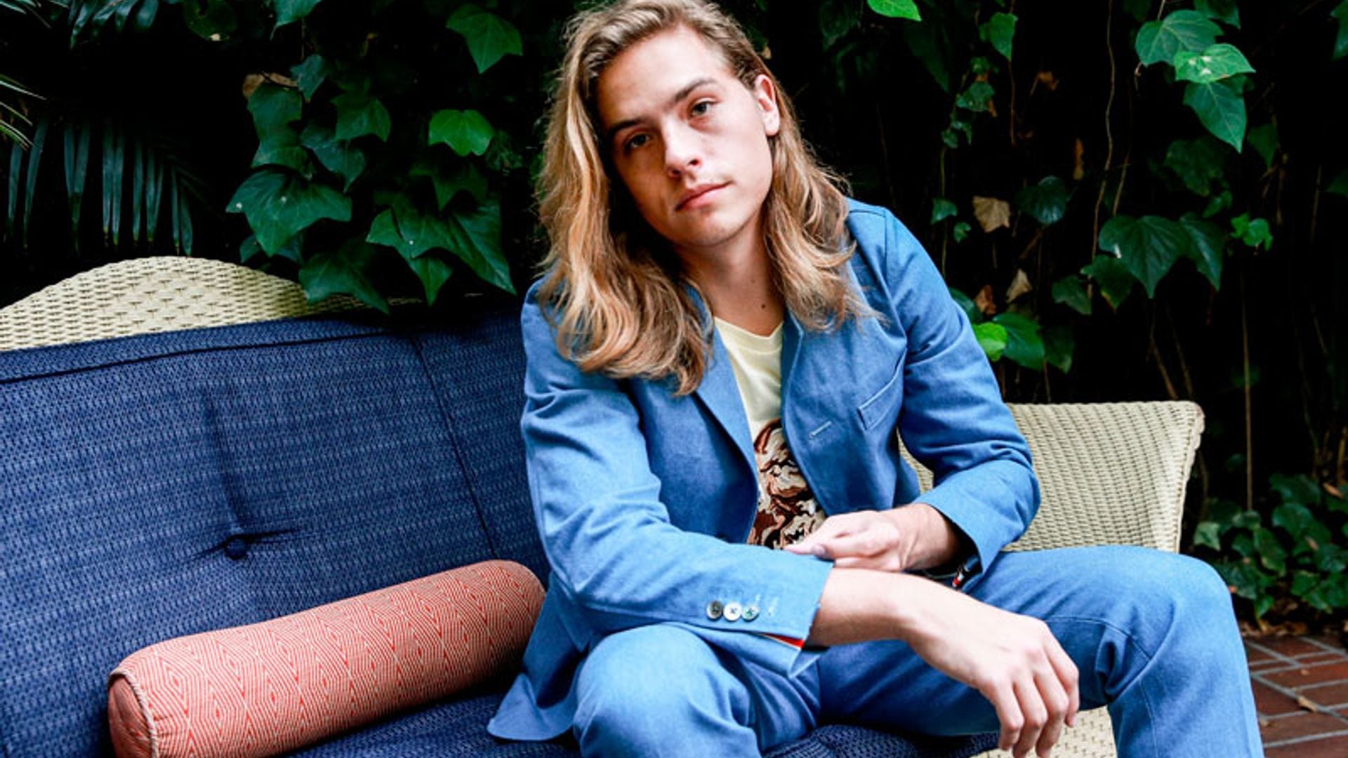 El 'denim' más retro se cuela en el armario masculino, palabra de Dylan Sprouse