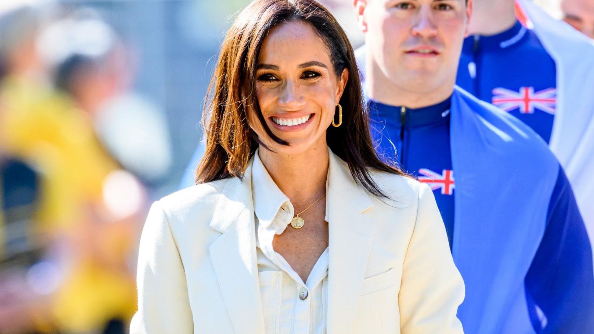 Bermudas y top: el relajado look de Meghan Markle para una comida con amigas