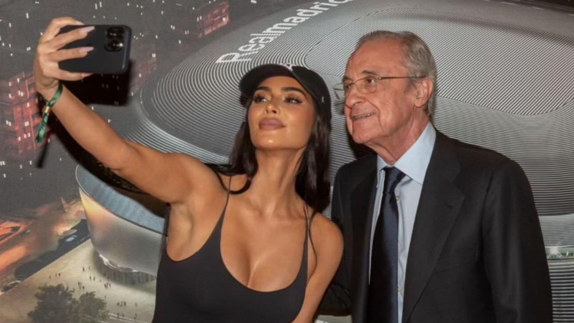 La ruta de Kim Kardashian y su hijo Saint West por Madrid: de la Catedral de la Almudena al Bernabéu con Florentino Pérez