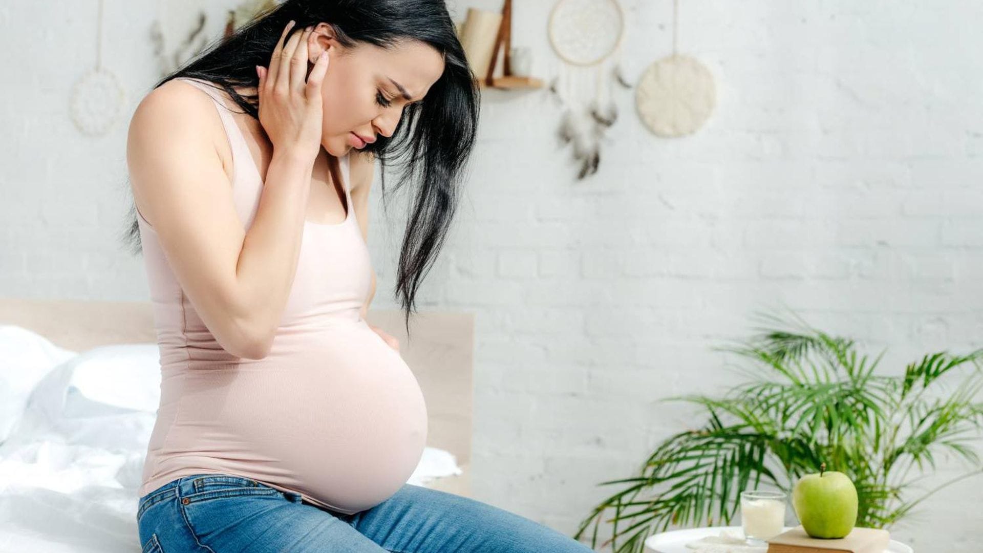 Movimientos fetales: ¿debo preocuparme si no siento al bebé?