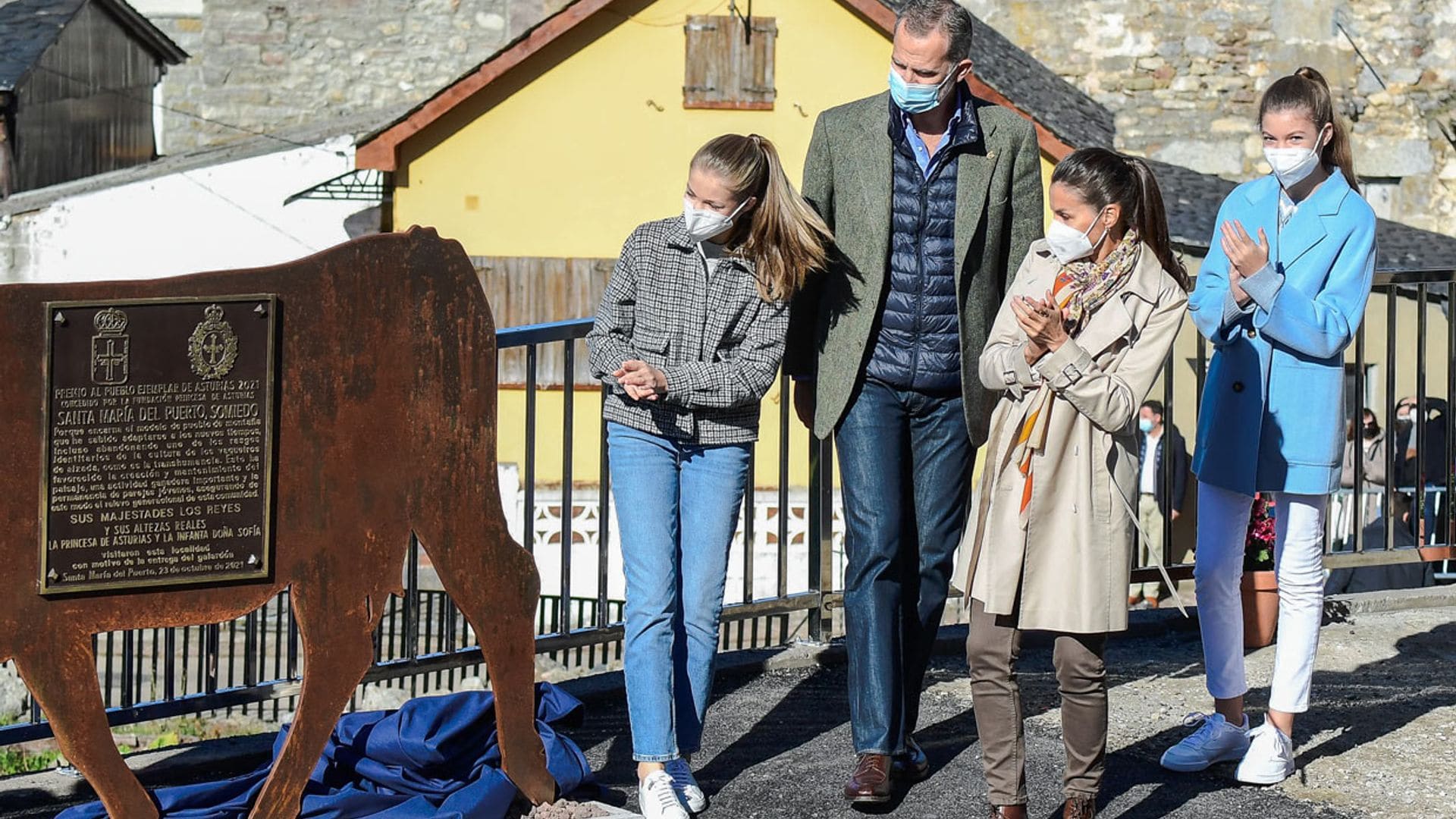 La princesa Leonor hace entrega a Santa María del Puerto del premio al Pueblo Ejemplar