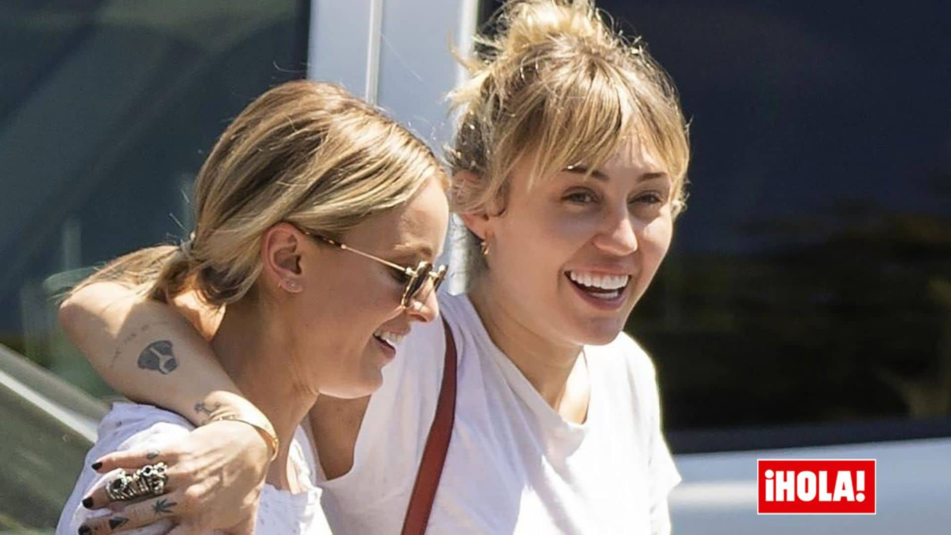 La sonrisa de Miley Cyrus en su última aparición con Kaitlynn Carter