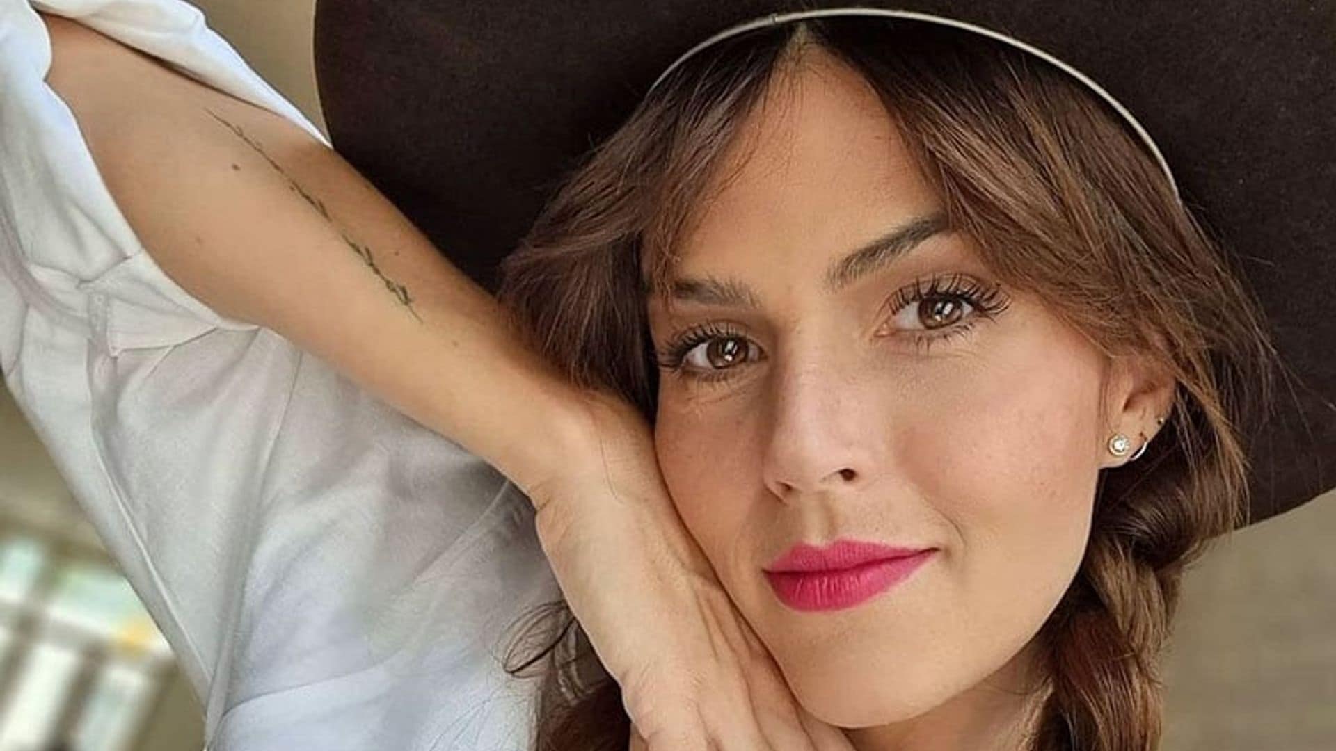 Claudia Álvarez celebra el primer mes de sus mellizos con una tierna imagen