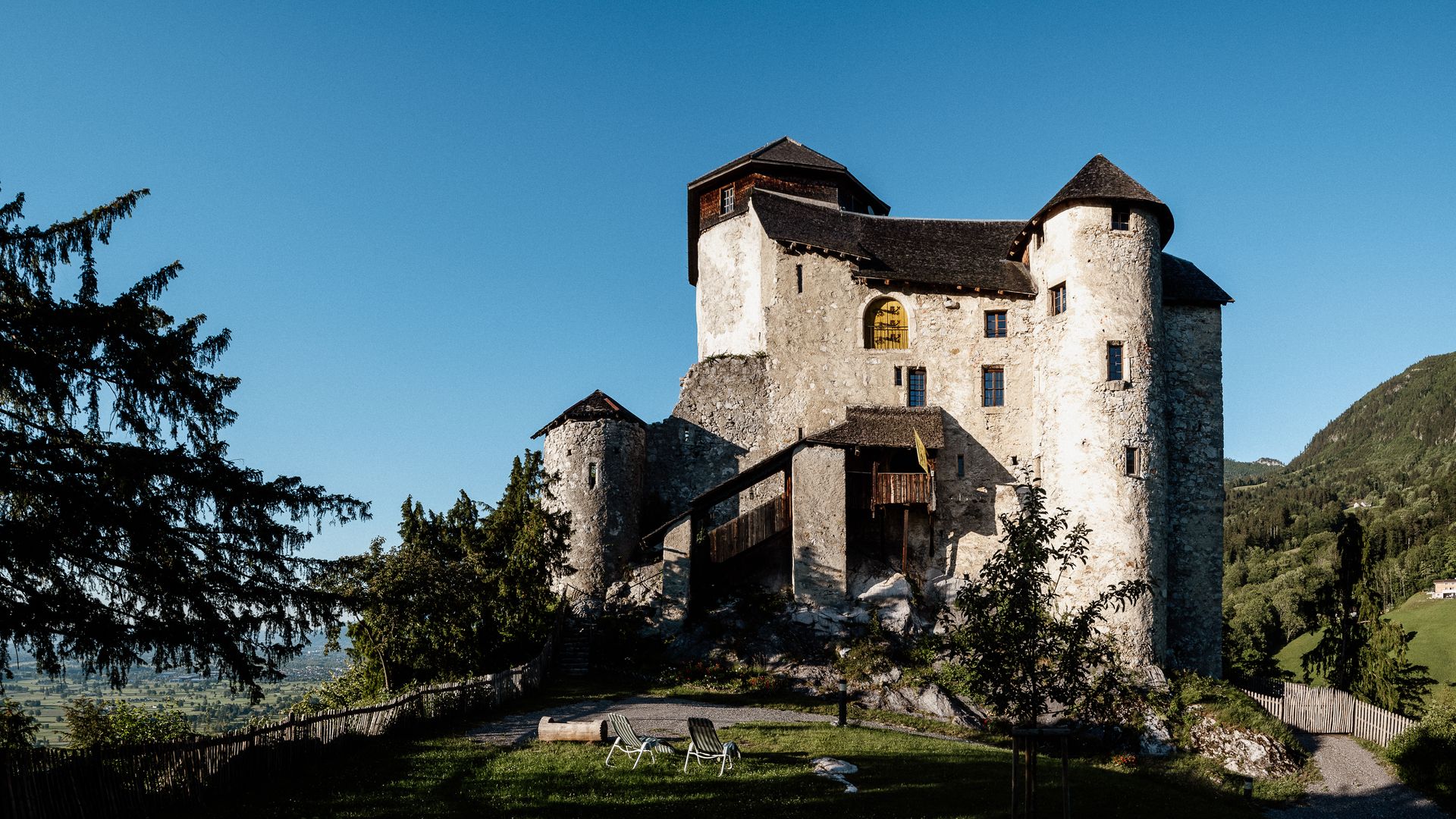 Descubre el castillo Glopper, la 'casa de fin de semana' de los Condes de Waldburg-Zeil-Hohenems