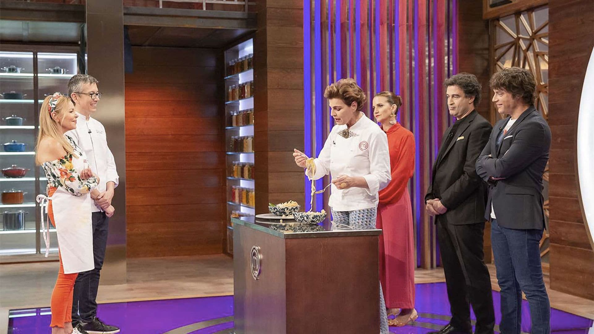 Ana Obregón, Antonia Dell'Atte y el 'abrazo histórico' de las eternas rivales en 'MasterChef'