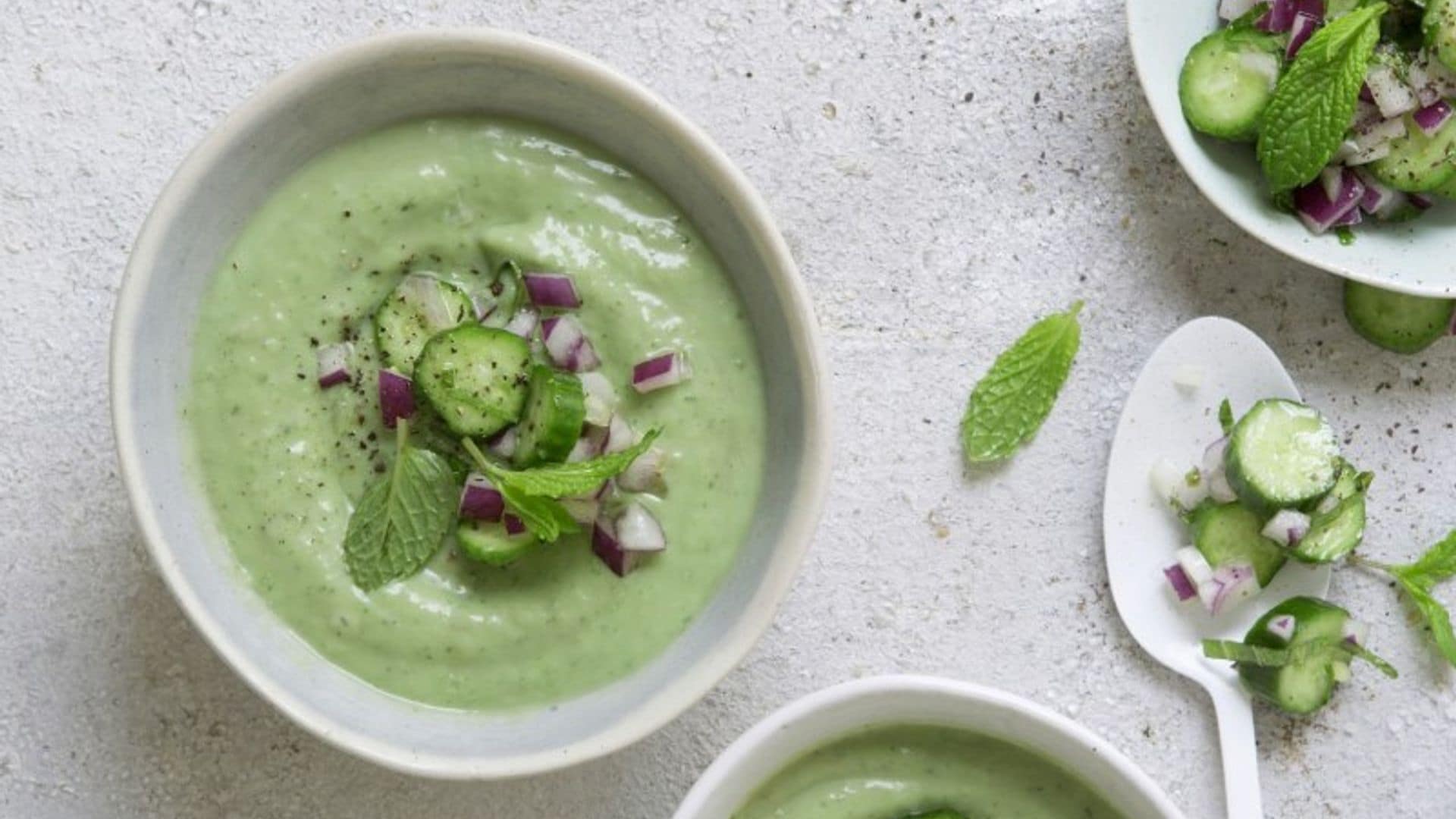 Crema de aguacate, pepino y menta