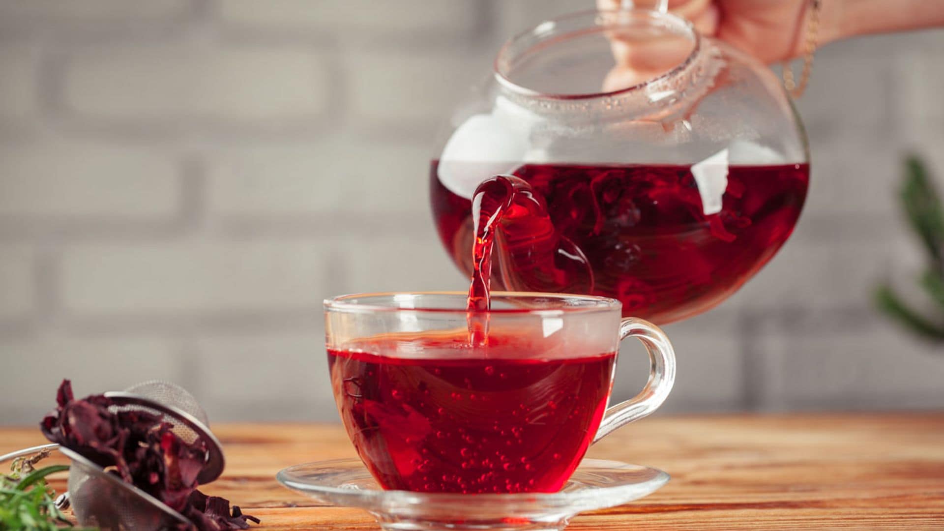 Té rojo: la infusión que te ayuda a adelgazar y, además, protege tu salud