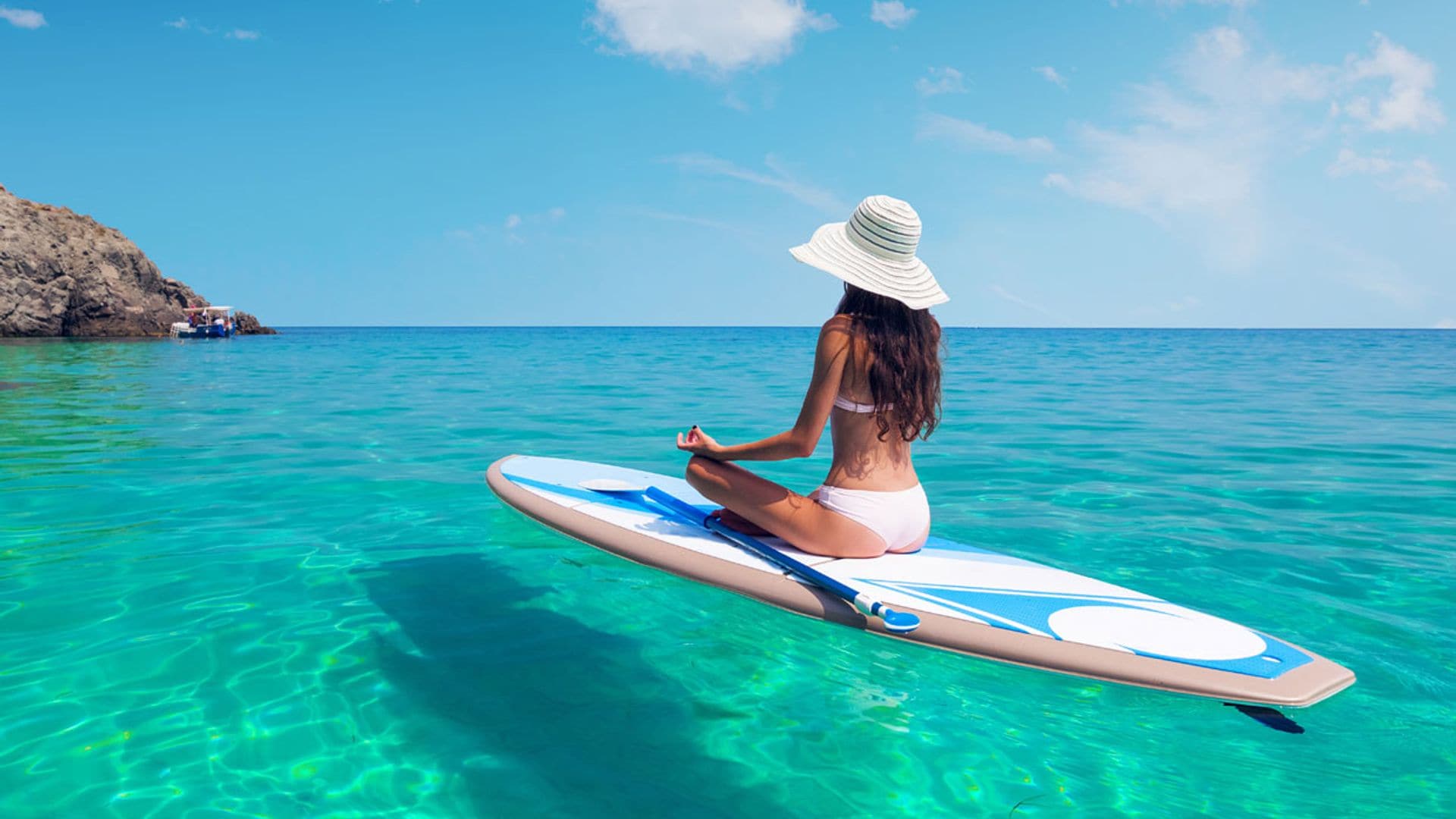 Paddle surf: el deporte que te ayudará a adelgazar y a tonificar este verano