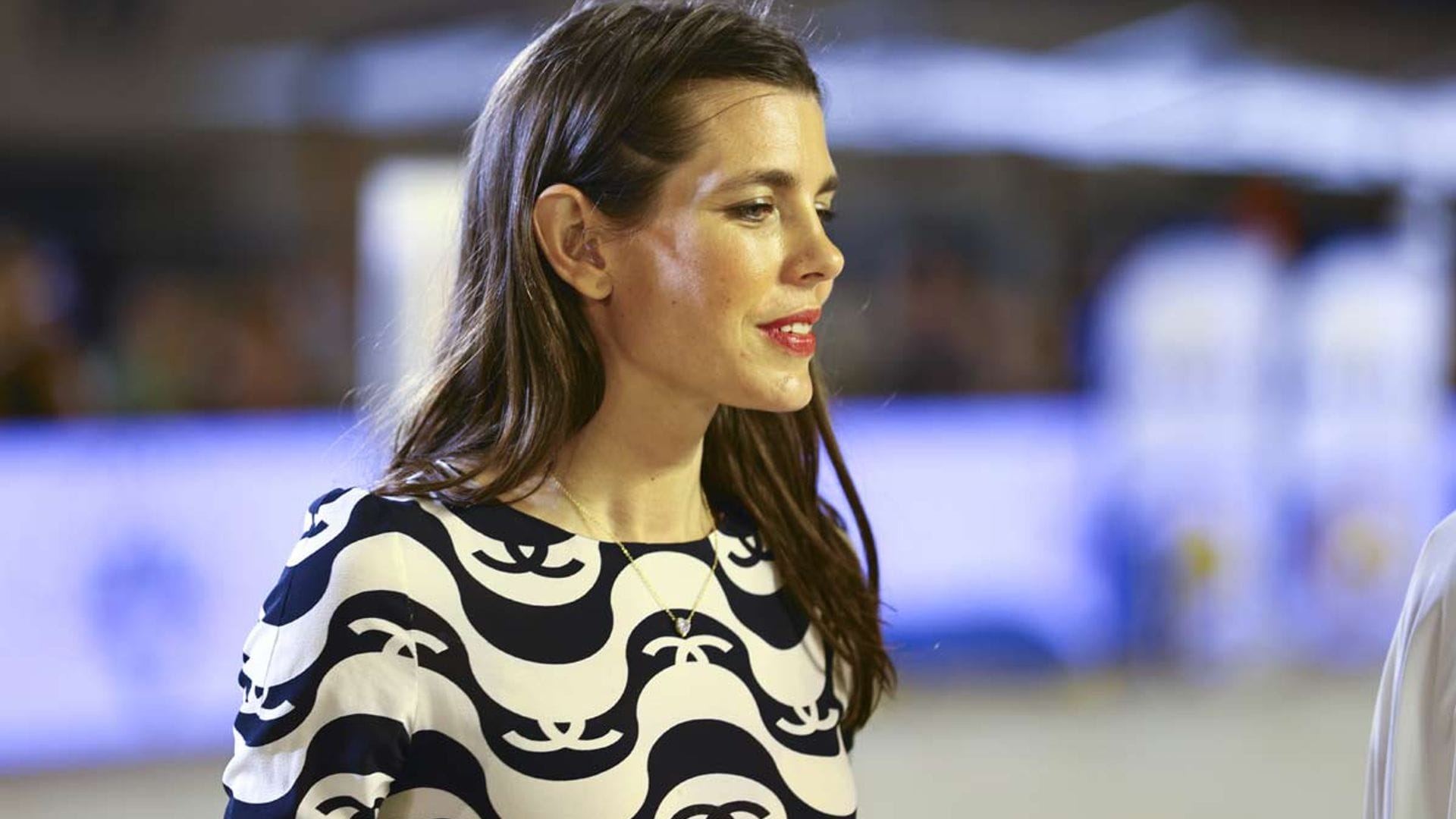 Carlota Casiraghi estrena nuevo look con guiño a su abuela Grace Kelly ✨