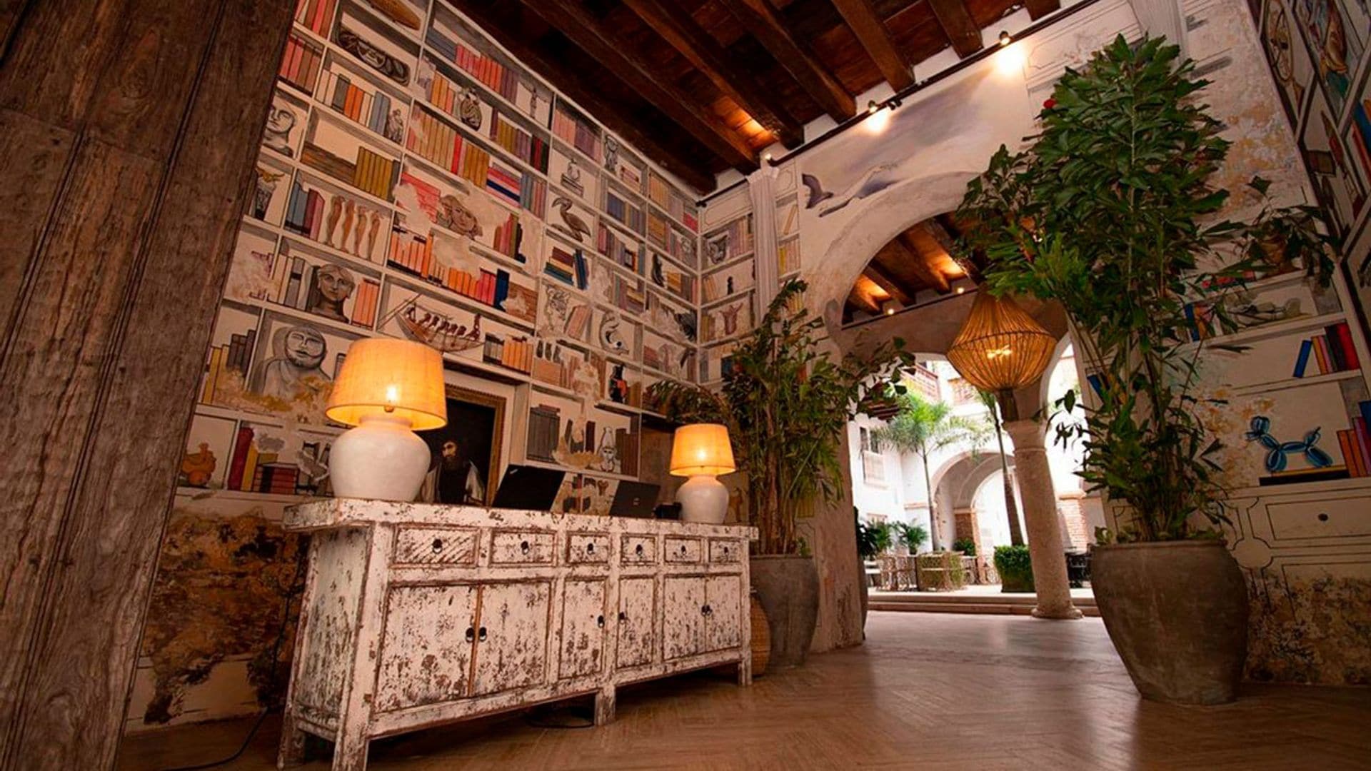El hotel de Cartagena de Indias donde se ha alojado la reina Letizia desprende puro encanto colonial