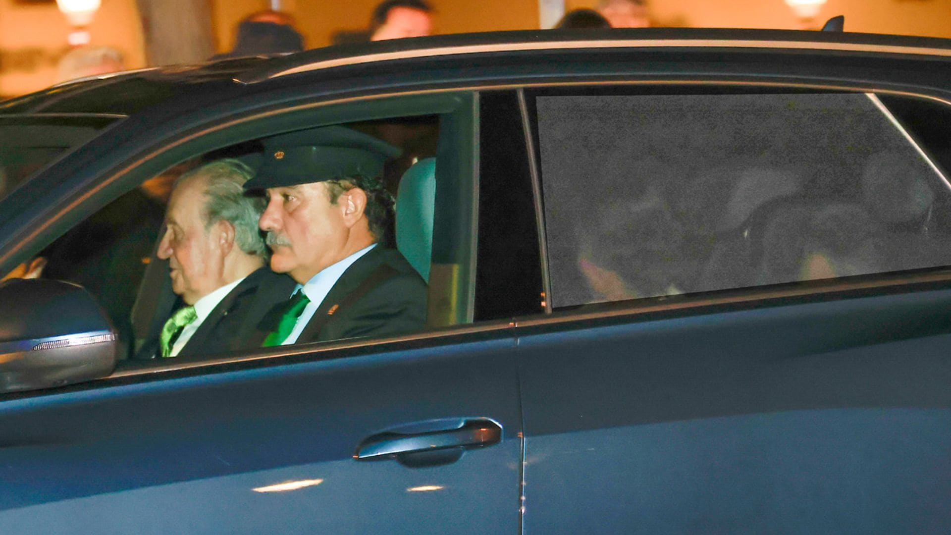 Las imágenes que confirman que don Juan Carlos fue con la reina Sofía al cumpleaños de Leonor