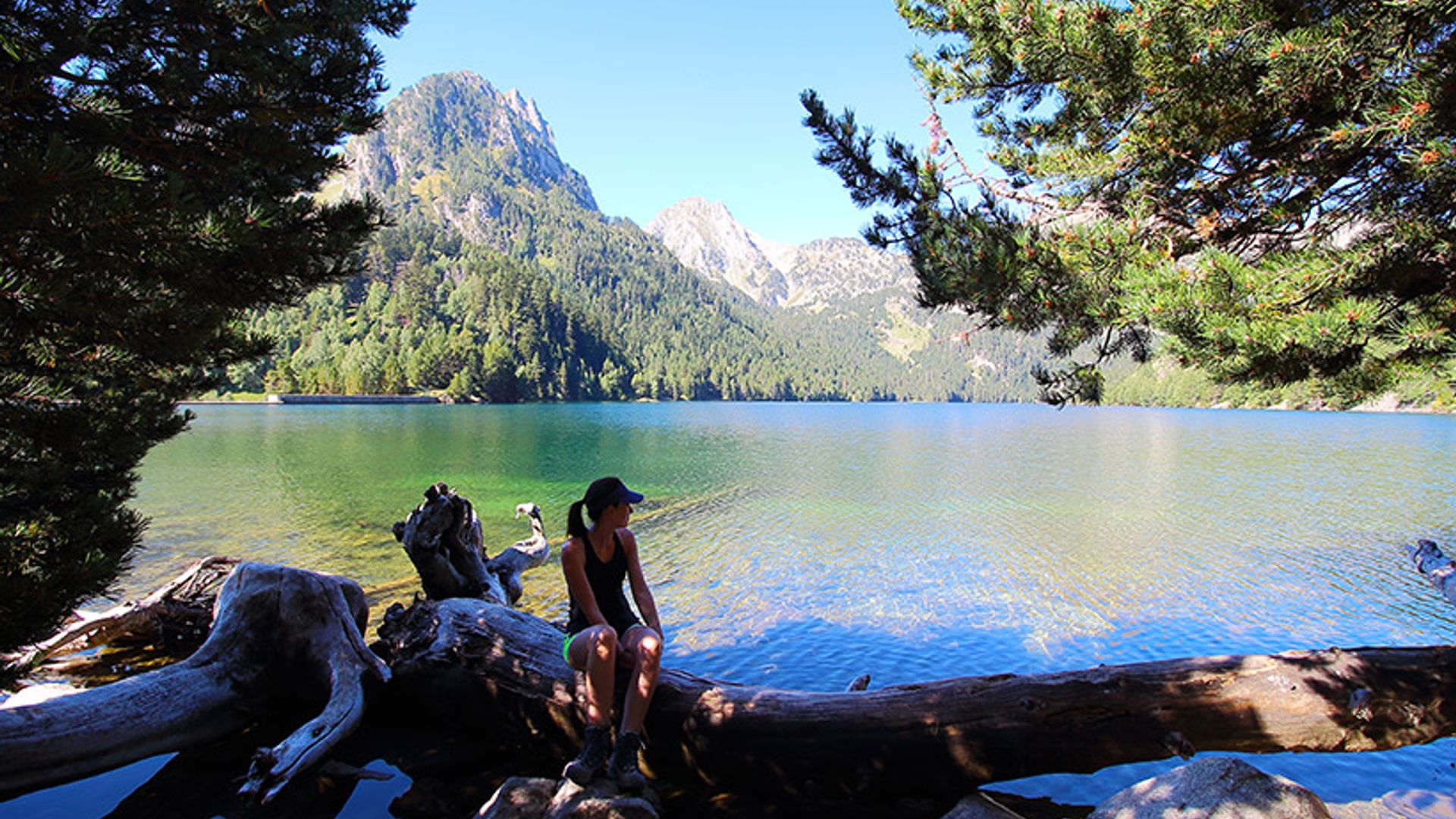 Los lagos y lagunas más bonitos de España, porque no todo va a ser playa