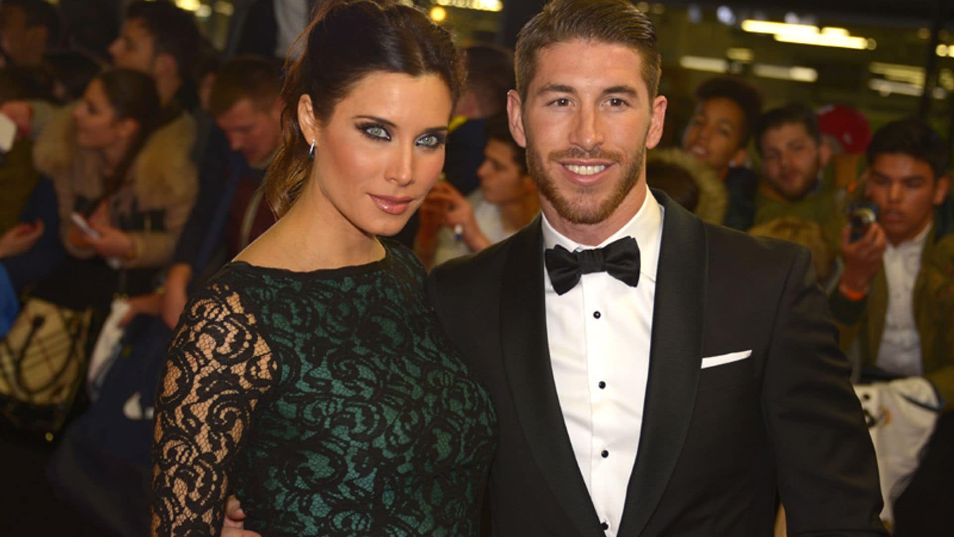 'Tenemos mucho que celebrar', el posado navideño de Pilar Rubio y Sergio Ramos con sus hijos