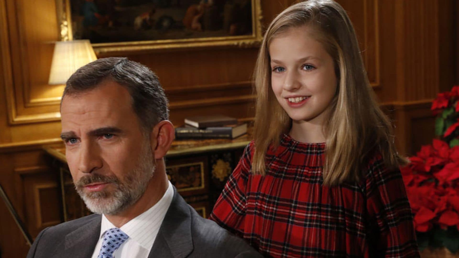 Felipe VI impone el Toisón de Oro a la princesa Leonor