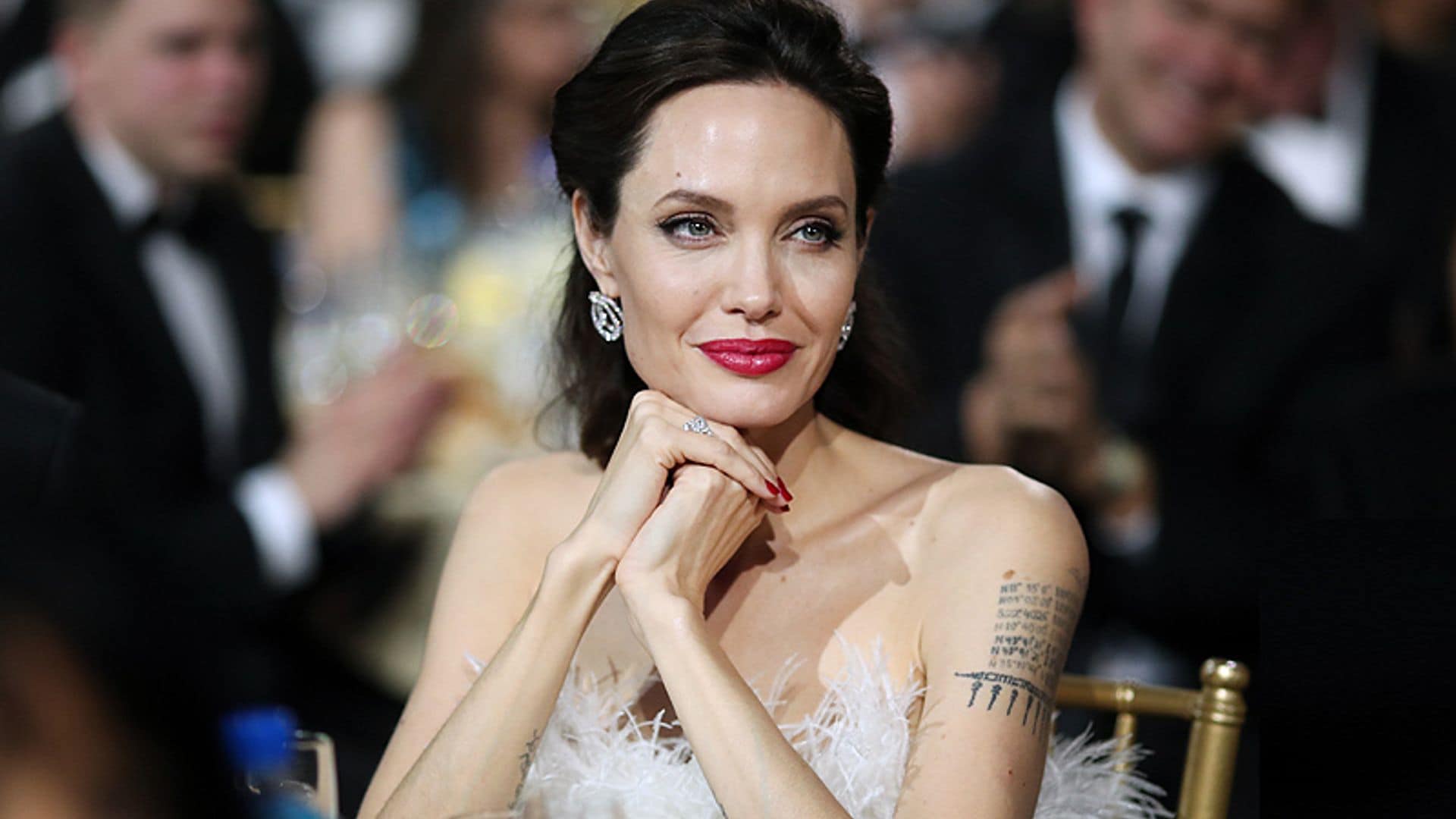 La dermatóloga de Angelina Jolie revela los verdaderos trucos de su piel perfecta