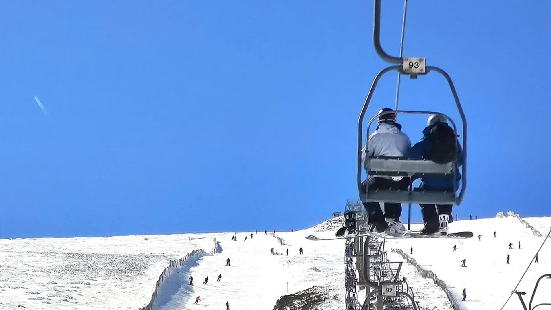 Guía práctica: todo lo que necesitas saber para esquiar esta temporada en Valdesquí y Navacerrada