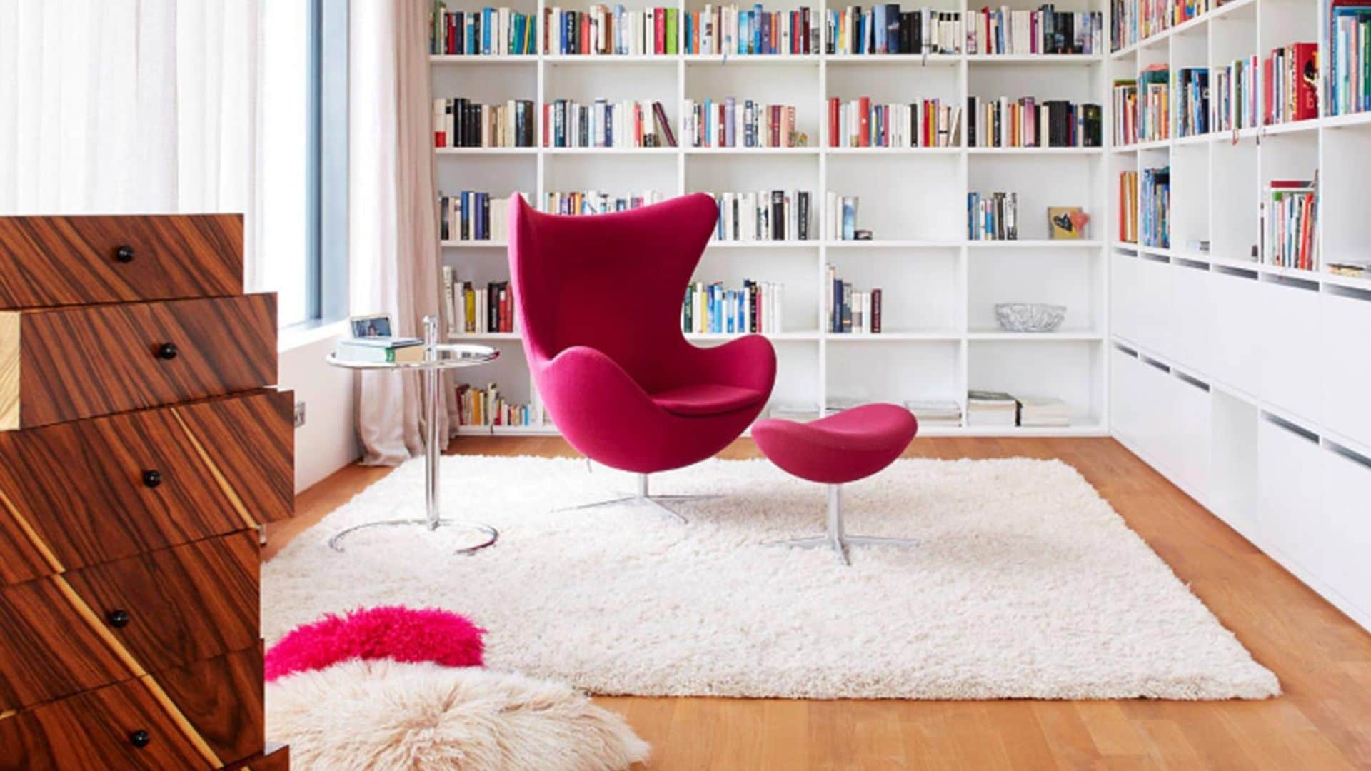 Sillones individuales para hacer más cómoda tu casa (y no solo el salón)