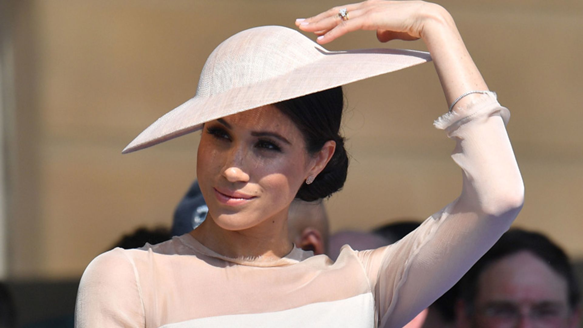 Meghan debuta como duquesa de Sussex en el Palacio de Buckingham