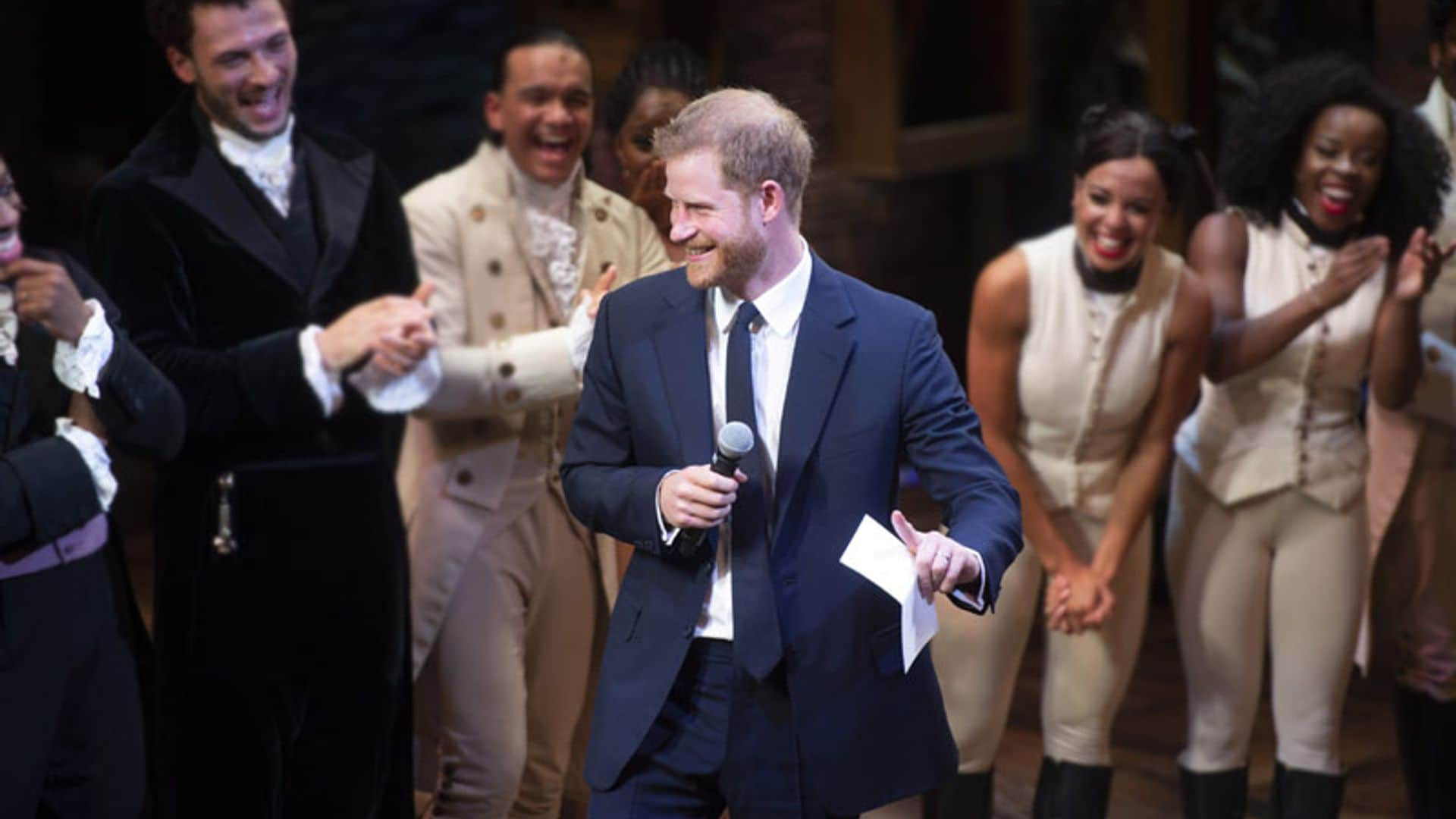 ¿De aquí a Broadway? El príncipe Harry se arranca a cantar en el musical 'Hamilton'