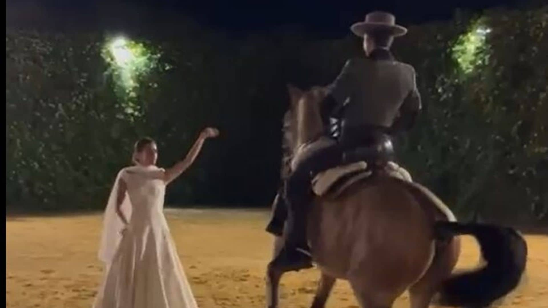 El emocionante baile de la novia con un caballo durante su boda con Joaquín Astolfi