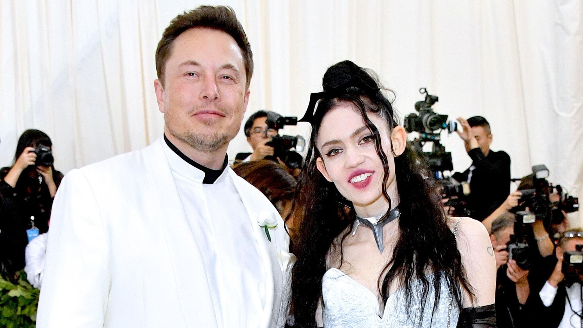 Elon Musk y Grimes dan la bienvenida a su segundo bebé, ¡y tienes que ver el nombre!