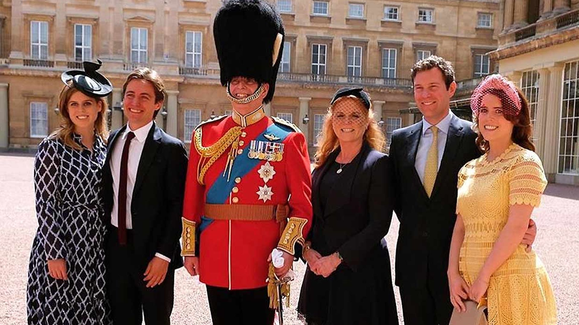 Primera imagen de la familia York tras el compromiso de Beatriz para celebrar los 60 años de Sarah Ferguson