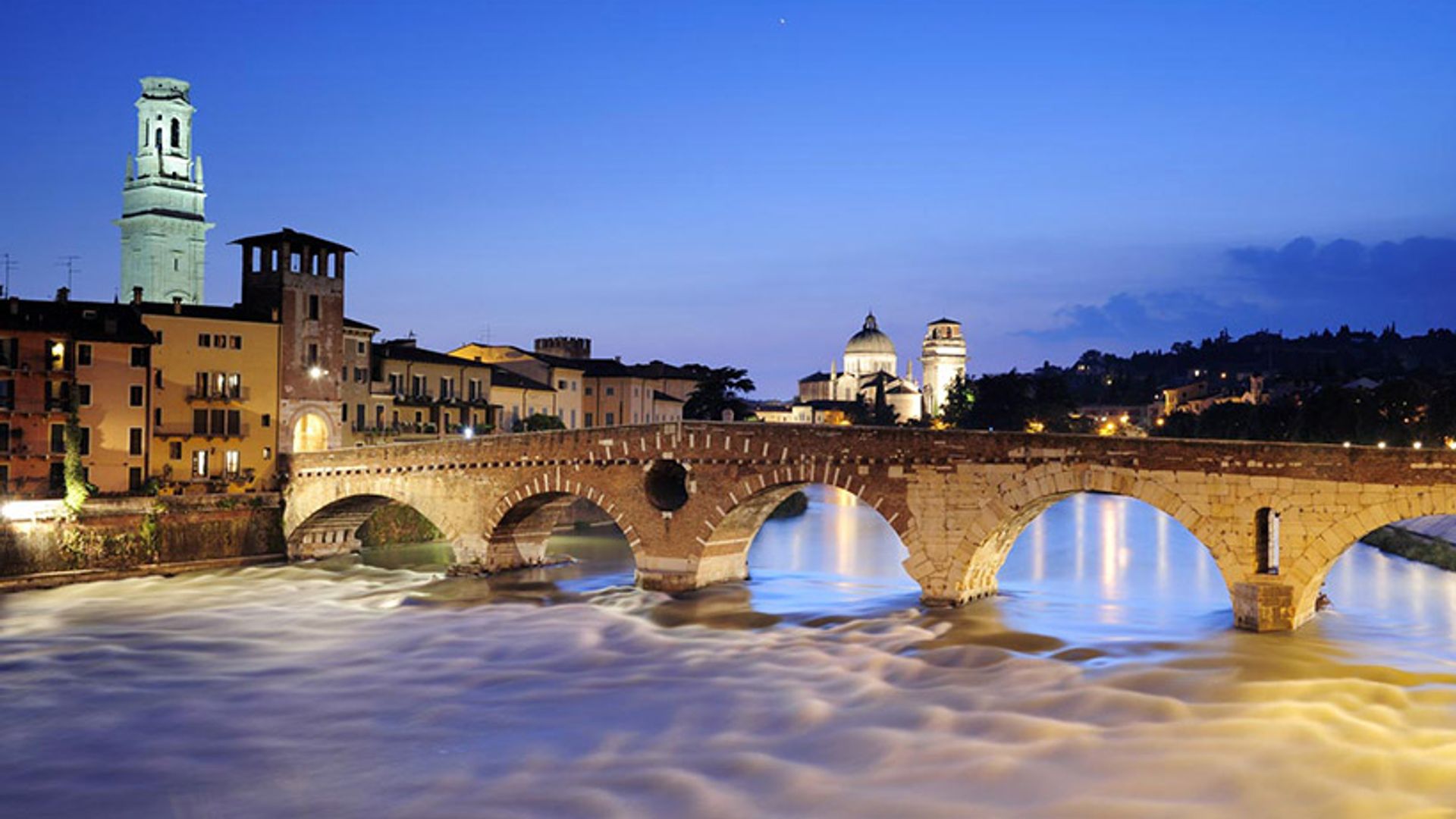 Verona, la romántica ciudad donde Julieta suspiraba por Romeo, en fotos